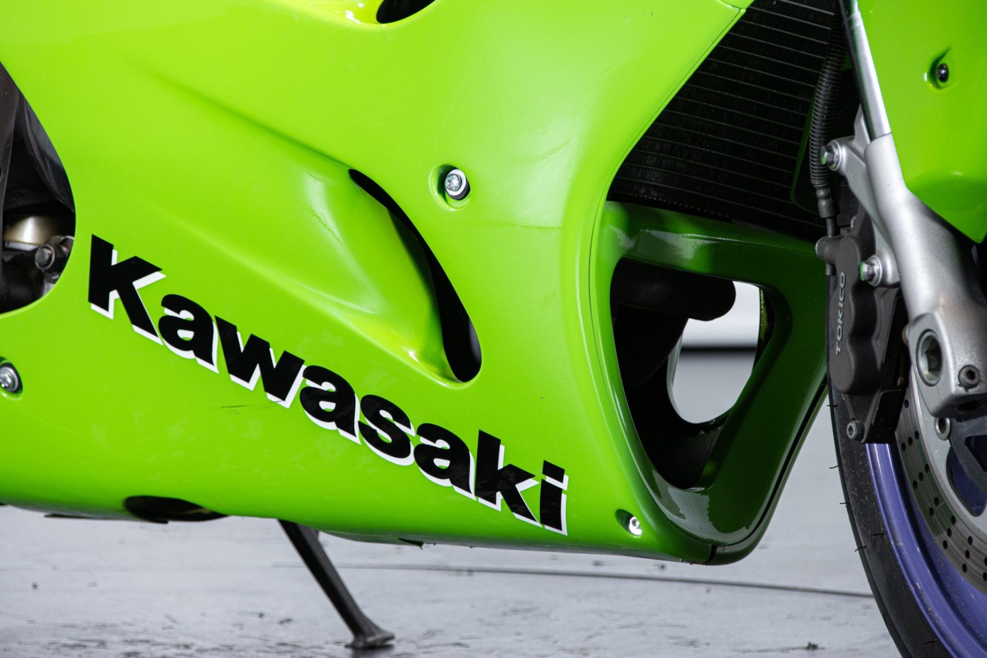 1996 KAWASAKI ZX-7R