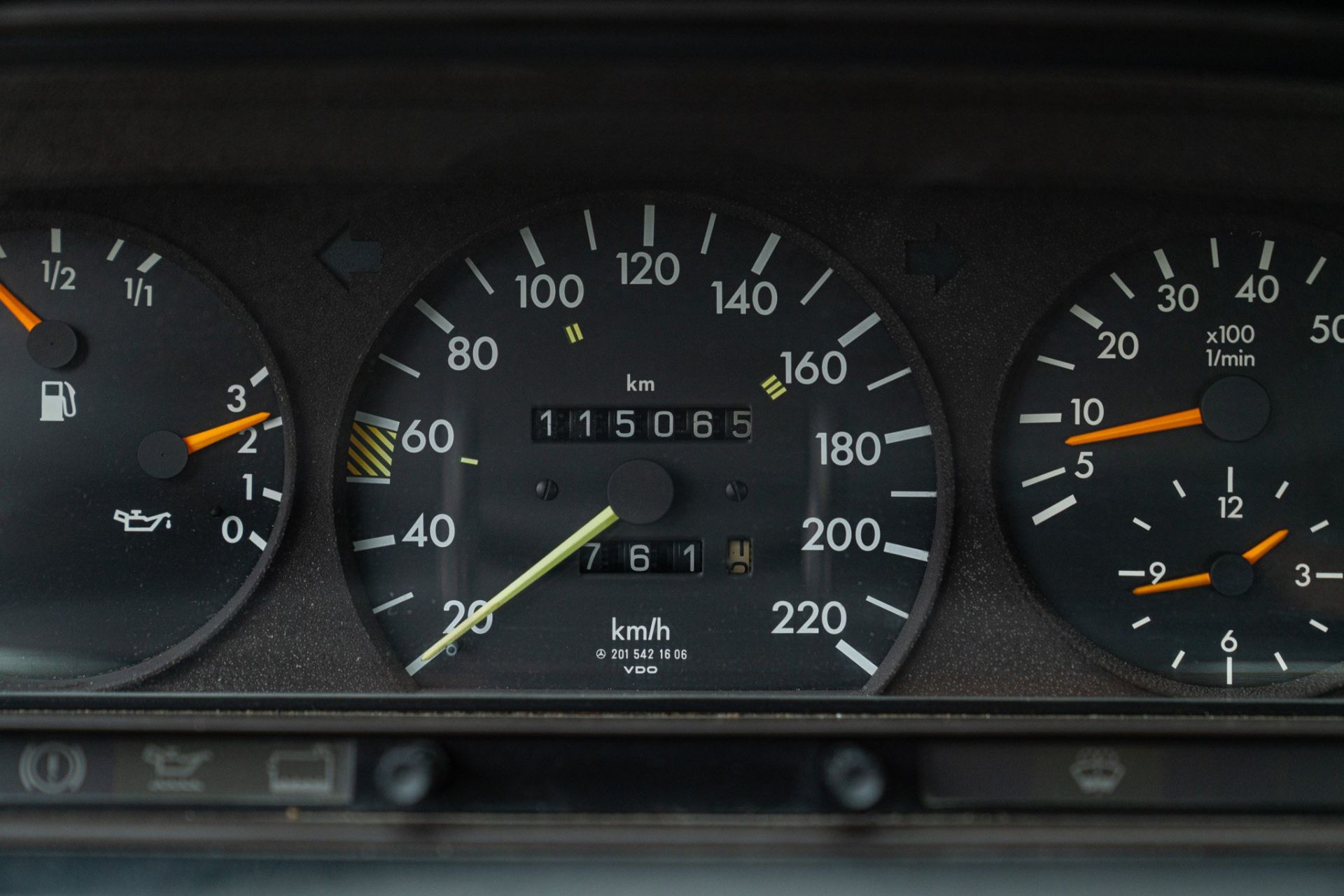 1991 MERCEDES-BENZ 190 E 1.8