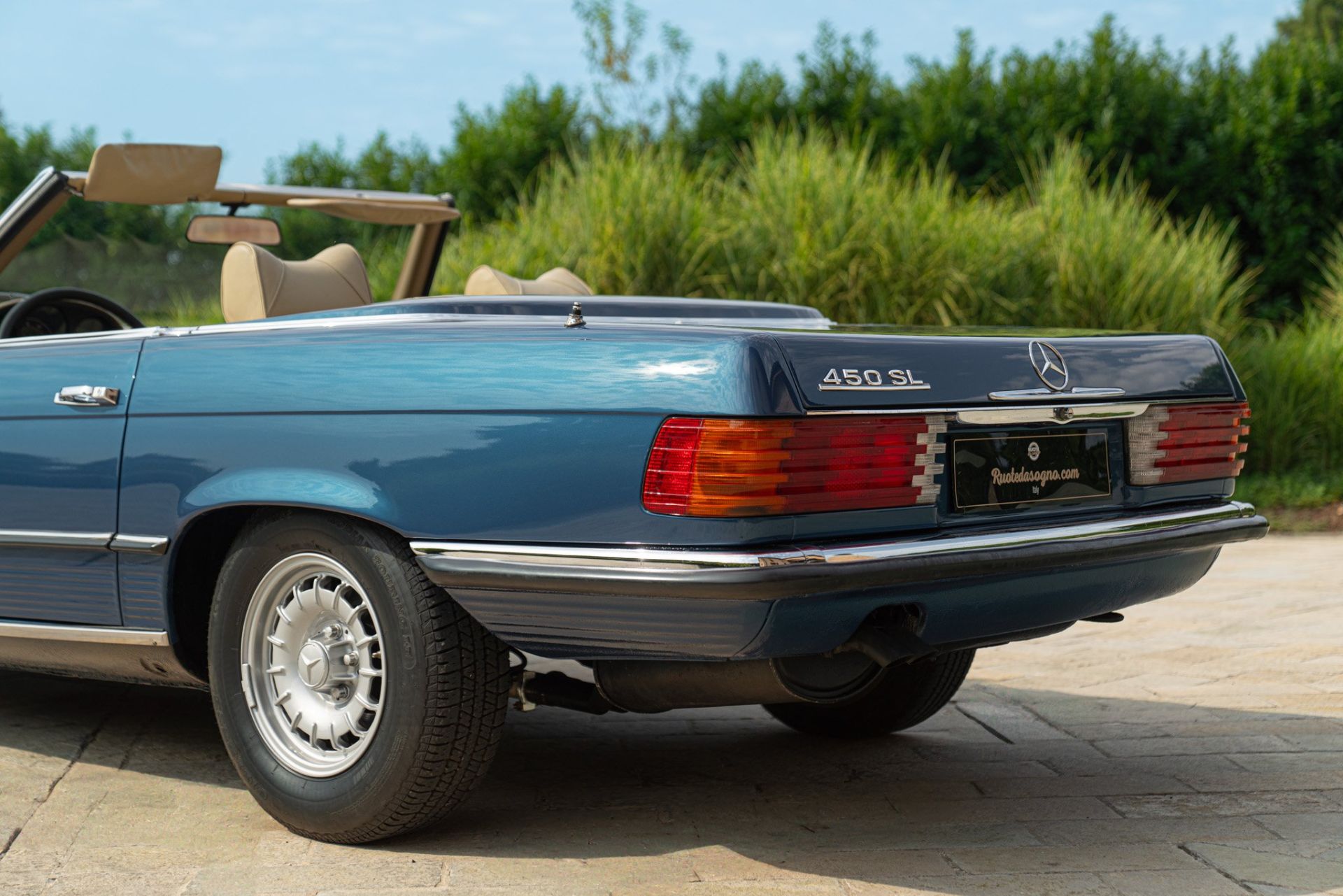 1977 MERCEDES-BENZ 450 SL