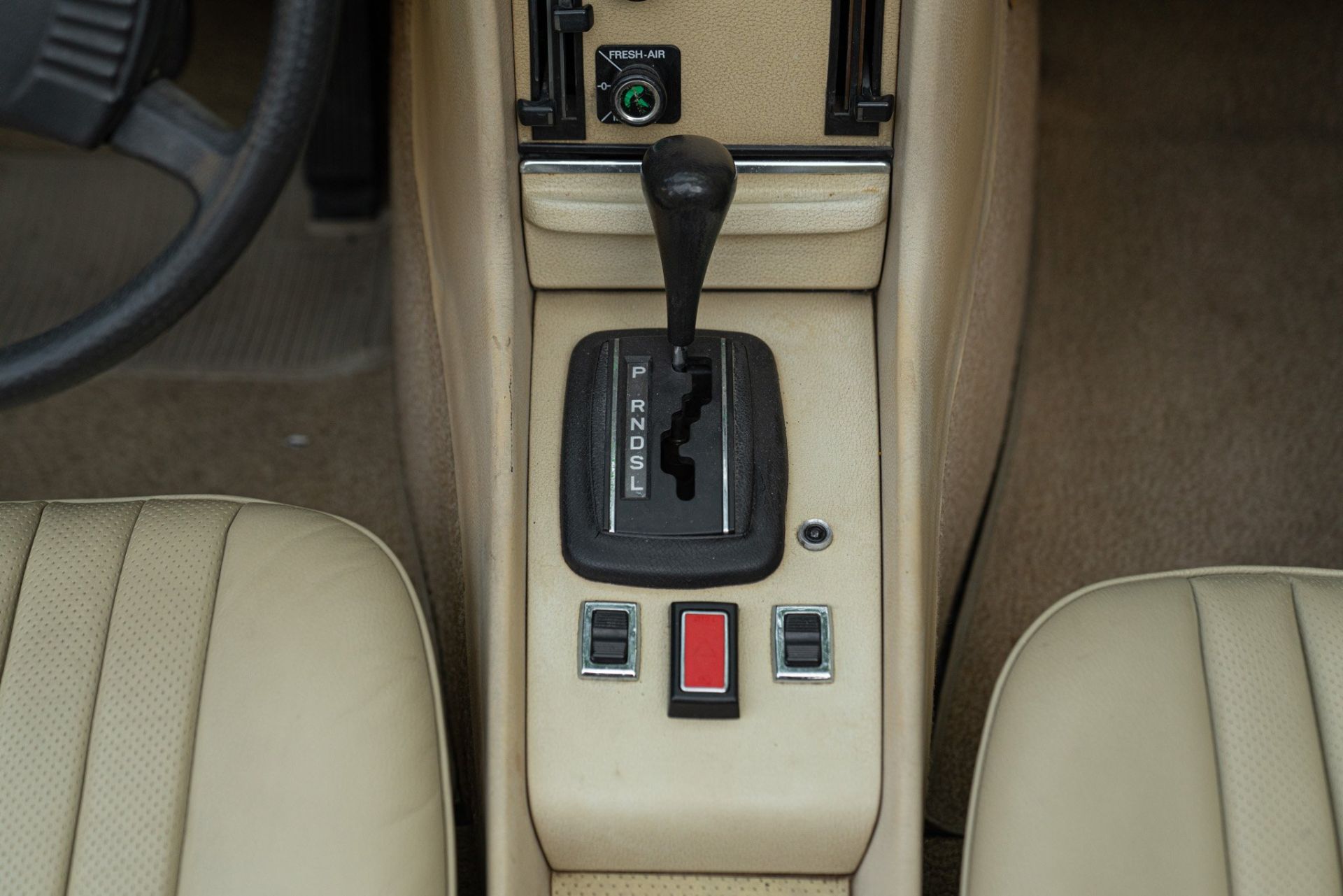 1977 MERCEDES-BENZ 450 SL