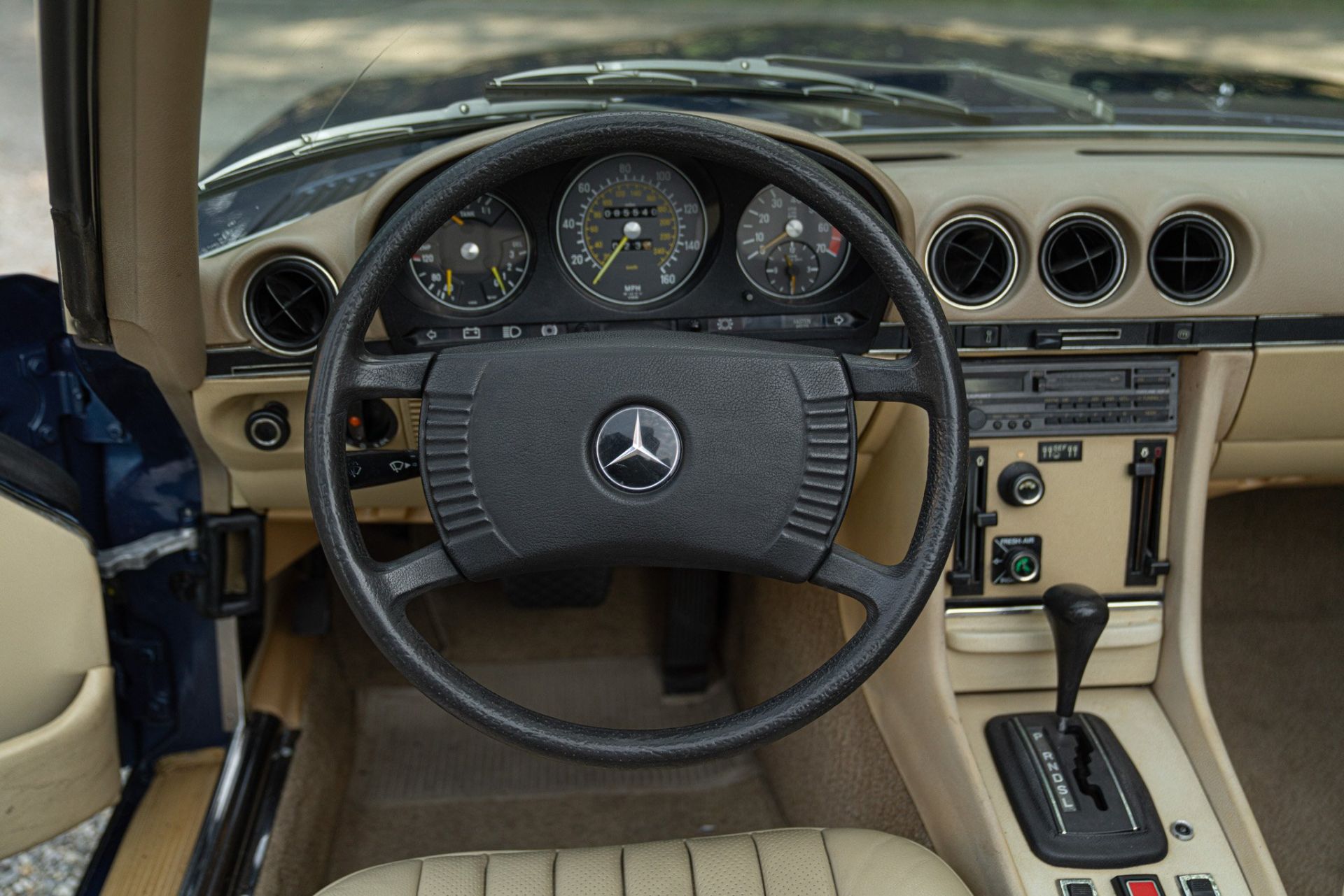 1977 MERCEDES-BENZ 450 SL