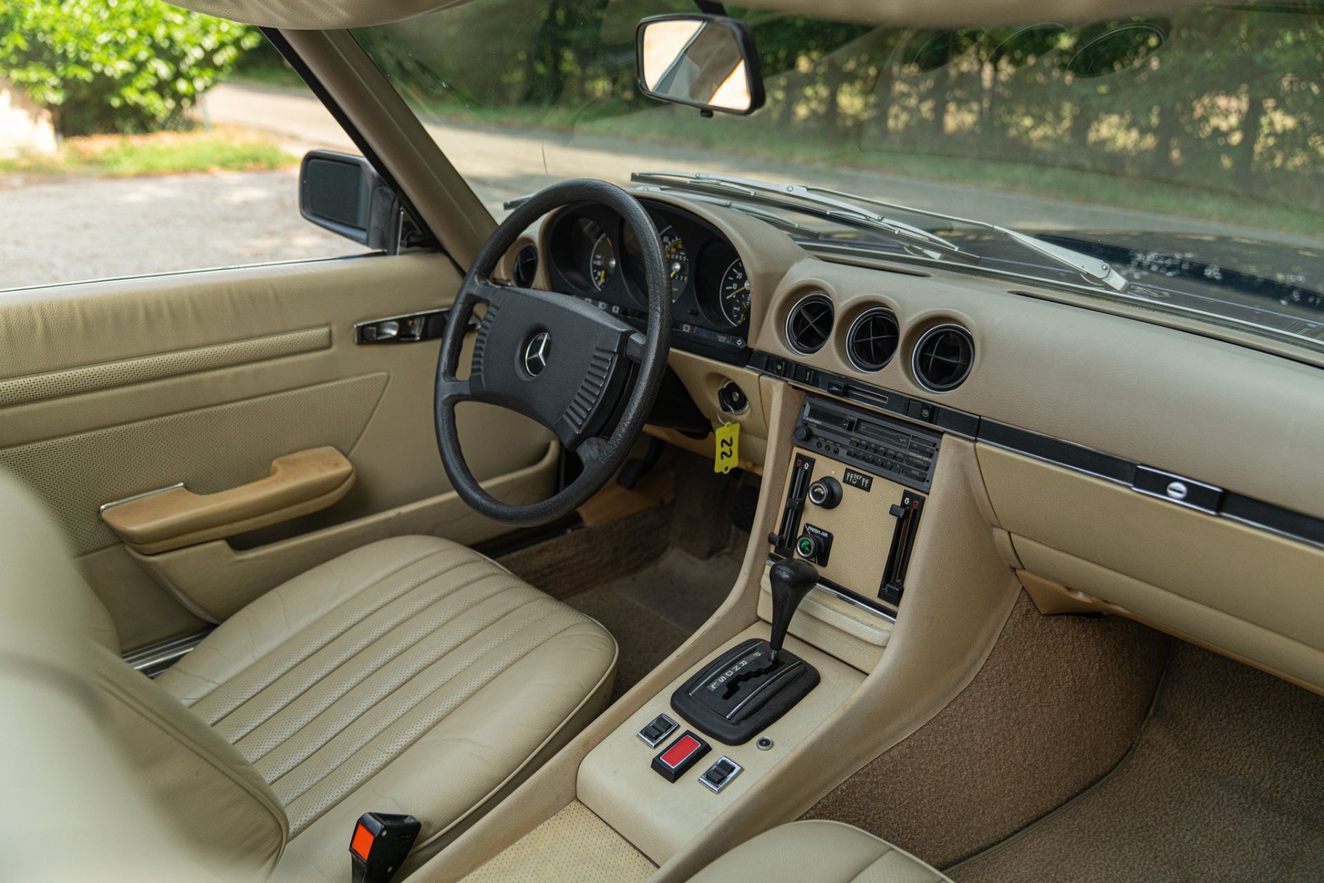 1977 MERCEDES-BENZ 450 SL