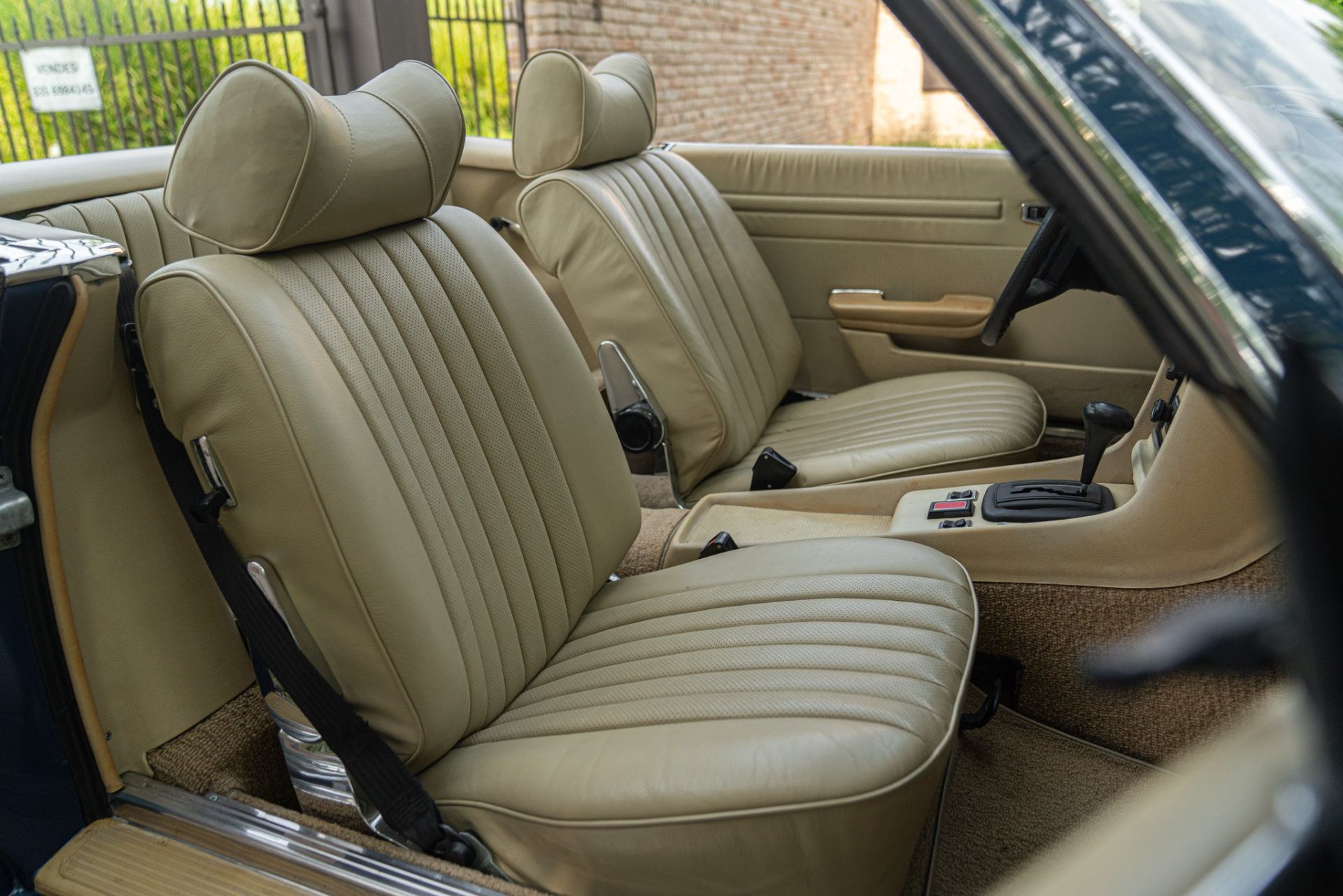 1977 MERCEDES-BENZ 450 SL