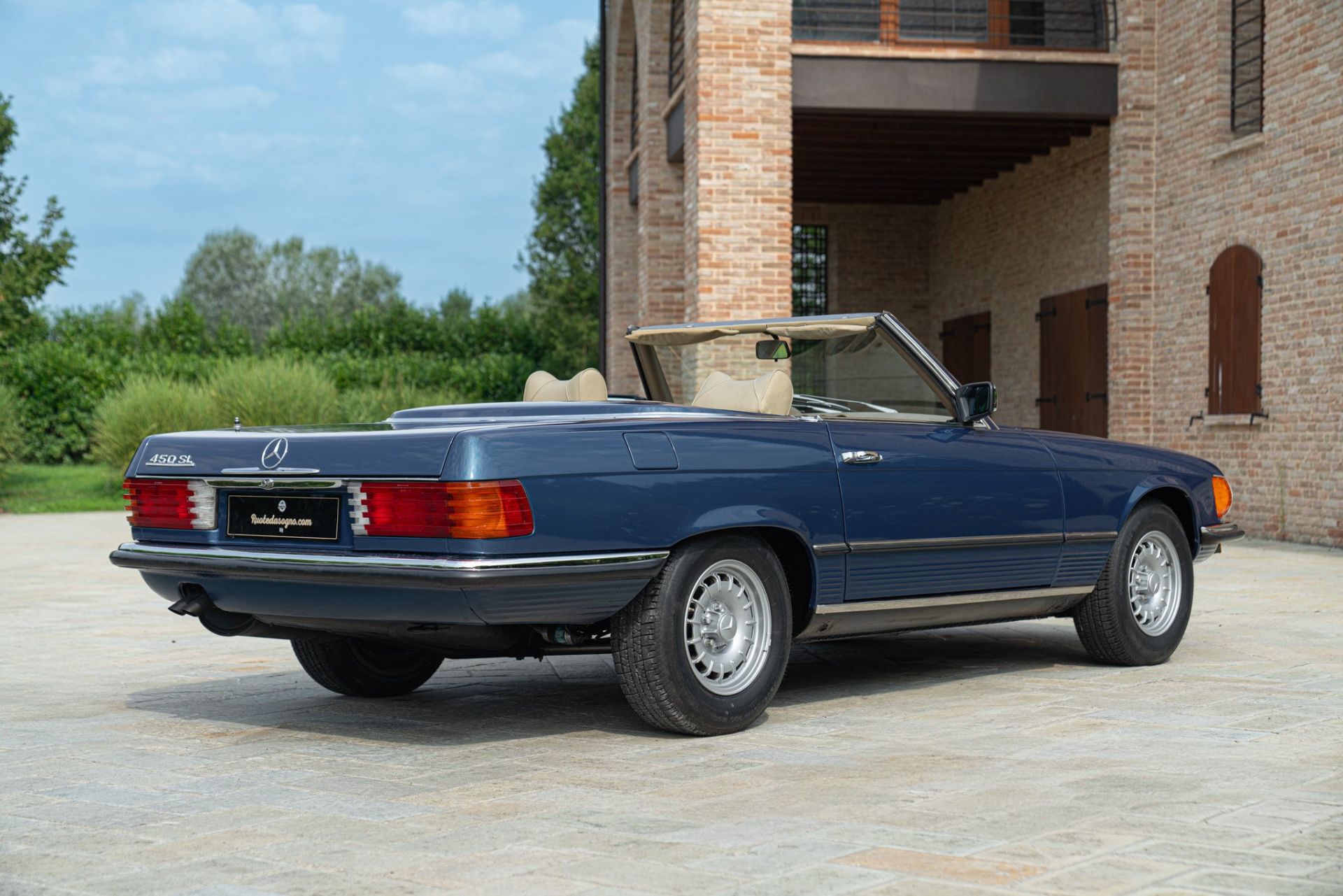 1977 MERCEDES-BENZ 450 SL
