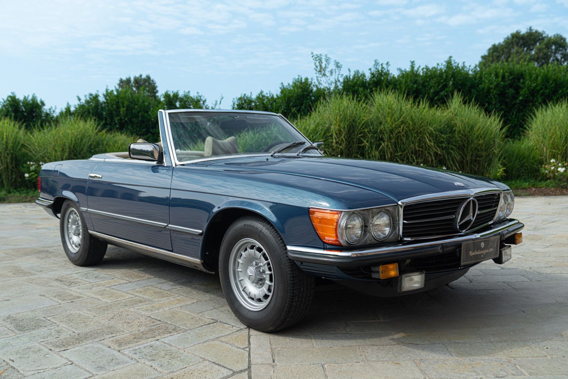 1977 MERCEDES-BENZ 450 SL