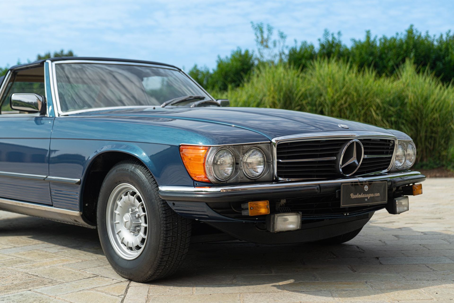 1977 MERCEDES-BENZ 450 SL