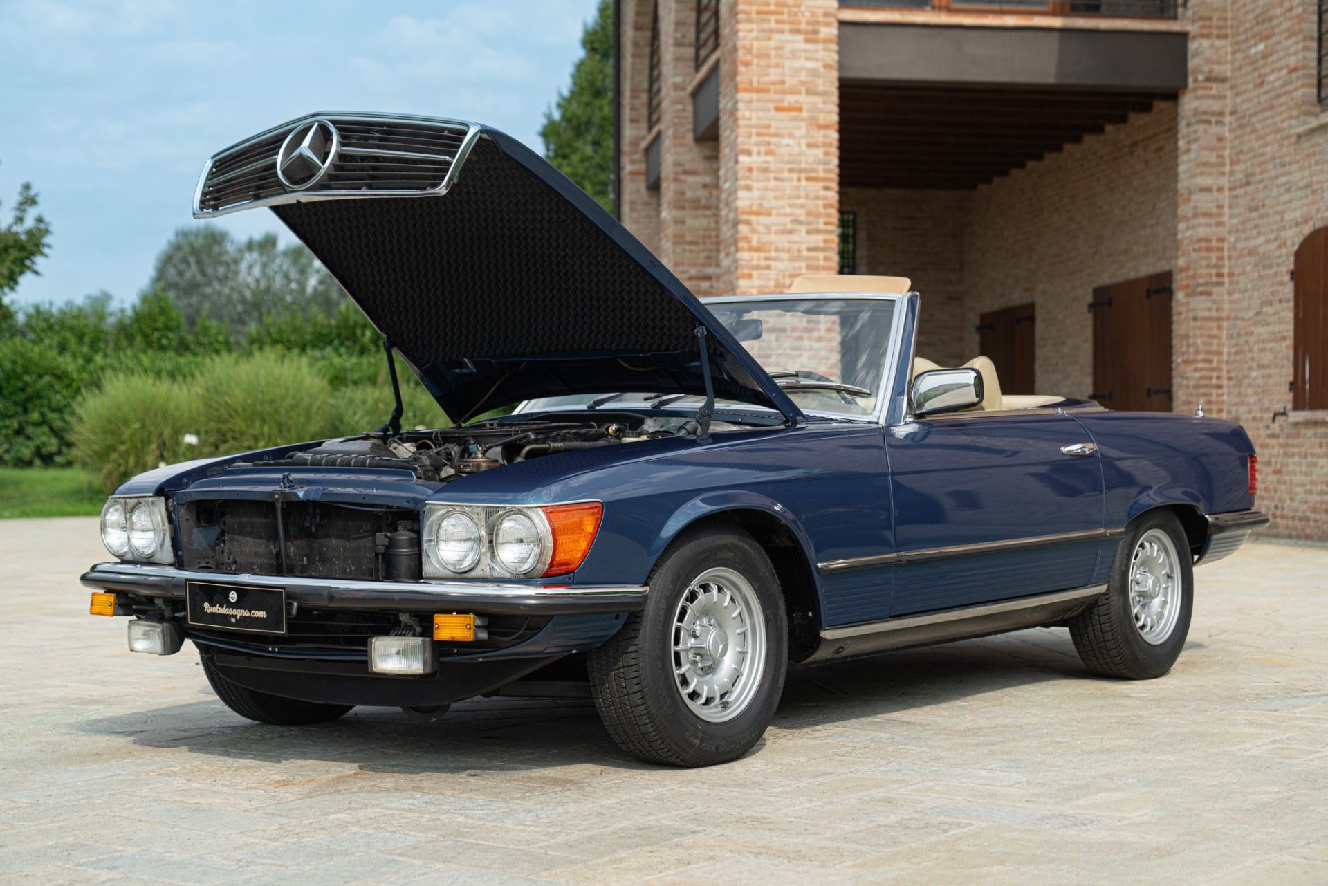 1977 MERCEDES-BENZ 450 SL