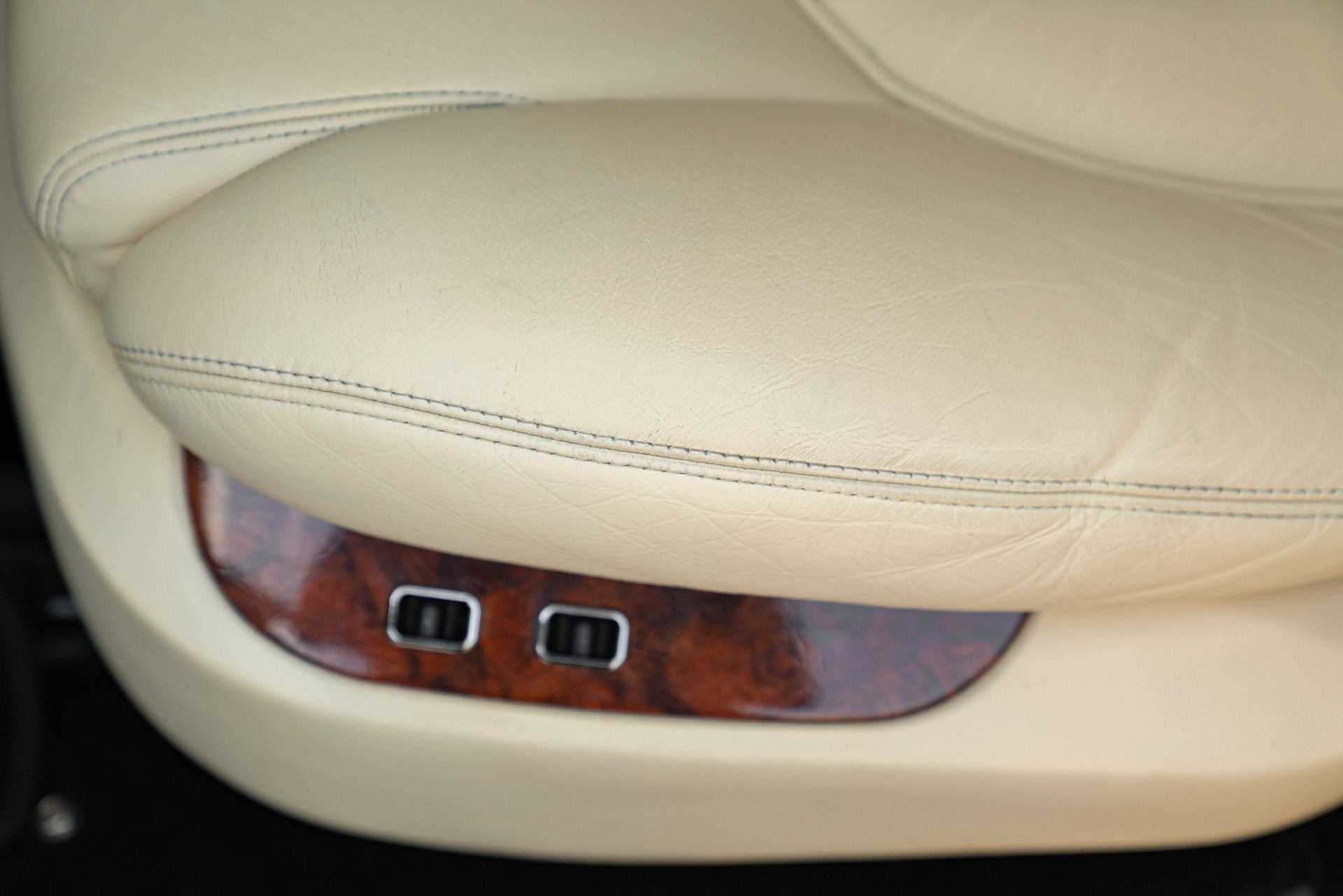 1999 BENTLEY ARNAGE