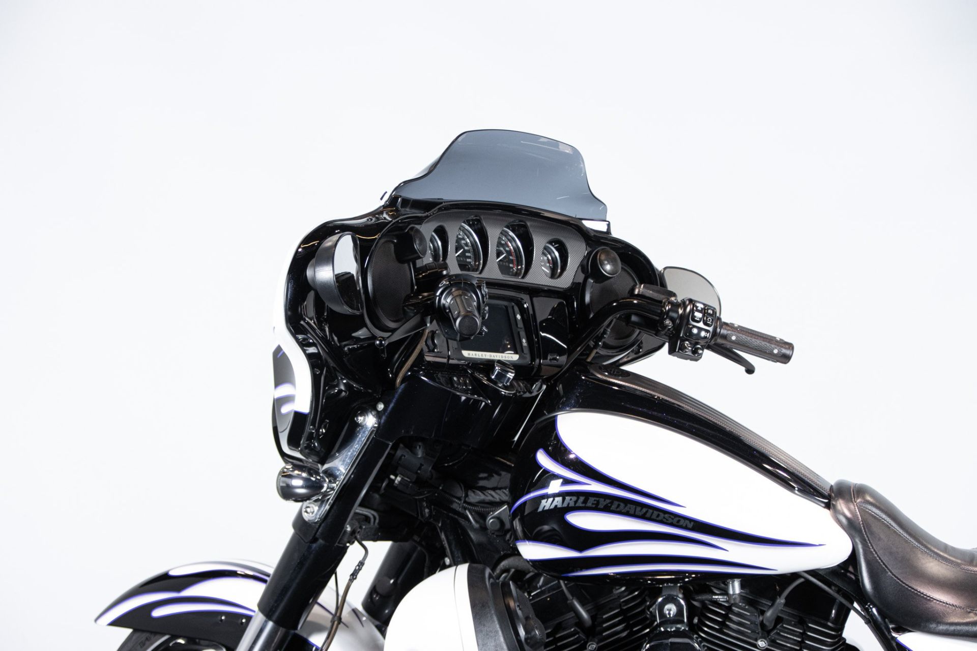 2015 HARLEY DAVIDSON STREET GLIDE CVO