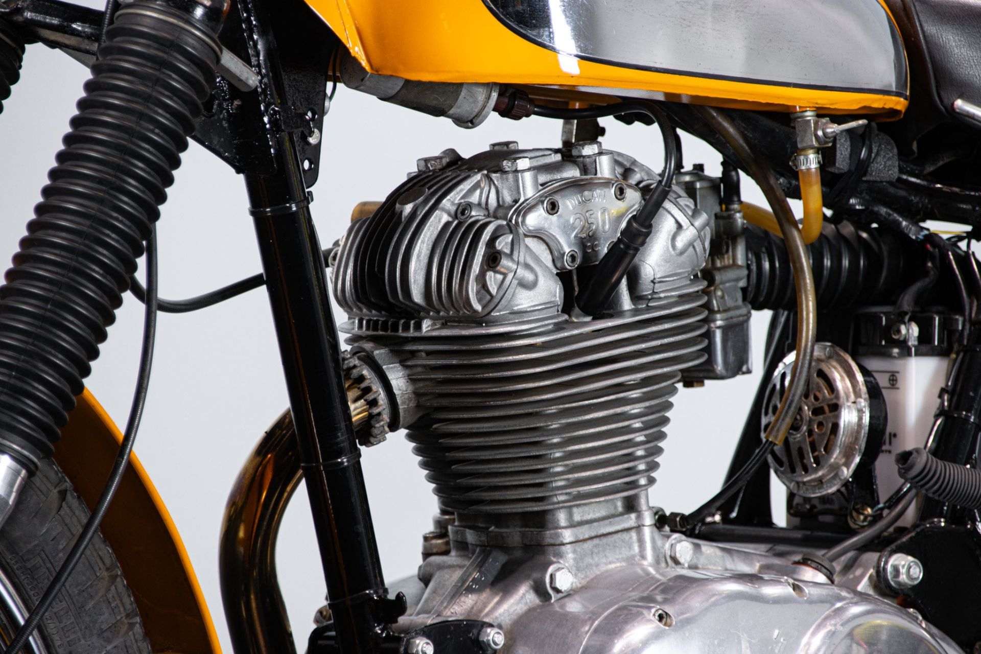 1971 DUCATI 250 SCRAMBLER