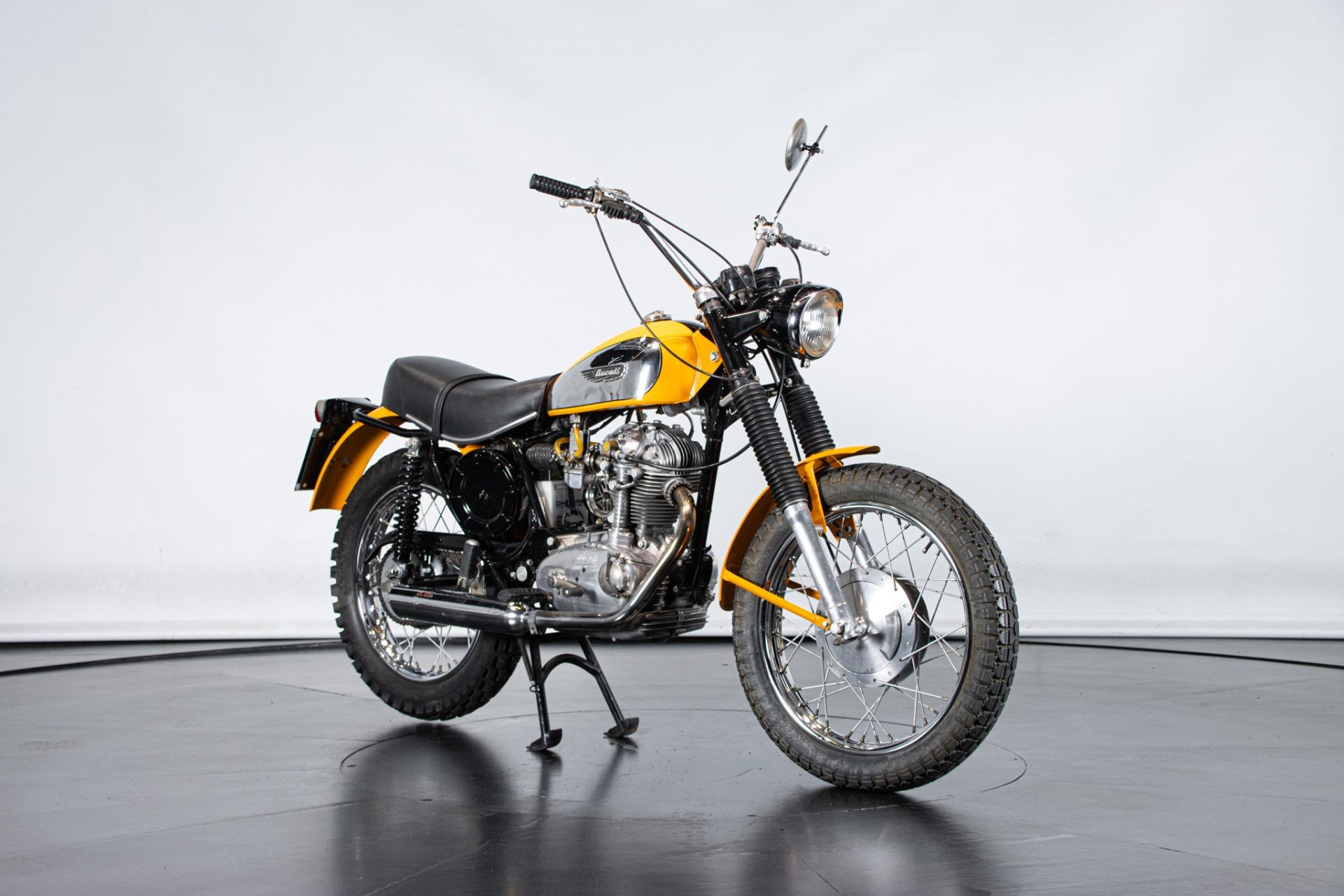 1971 DUCATI 250 SCRAMBLER