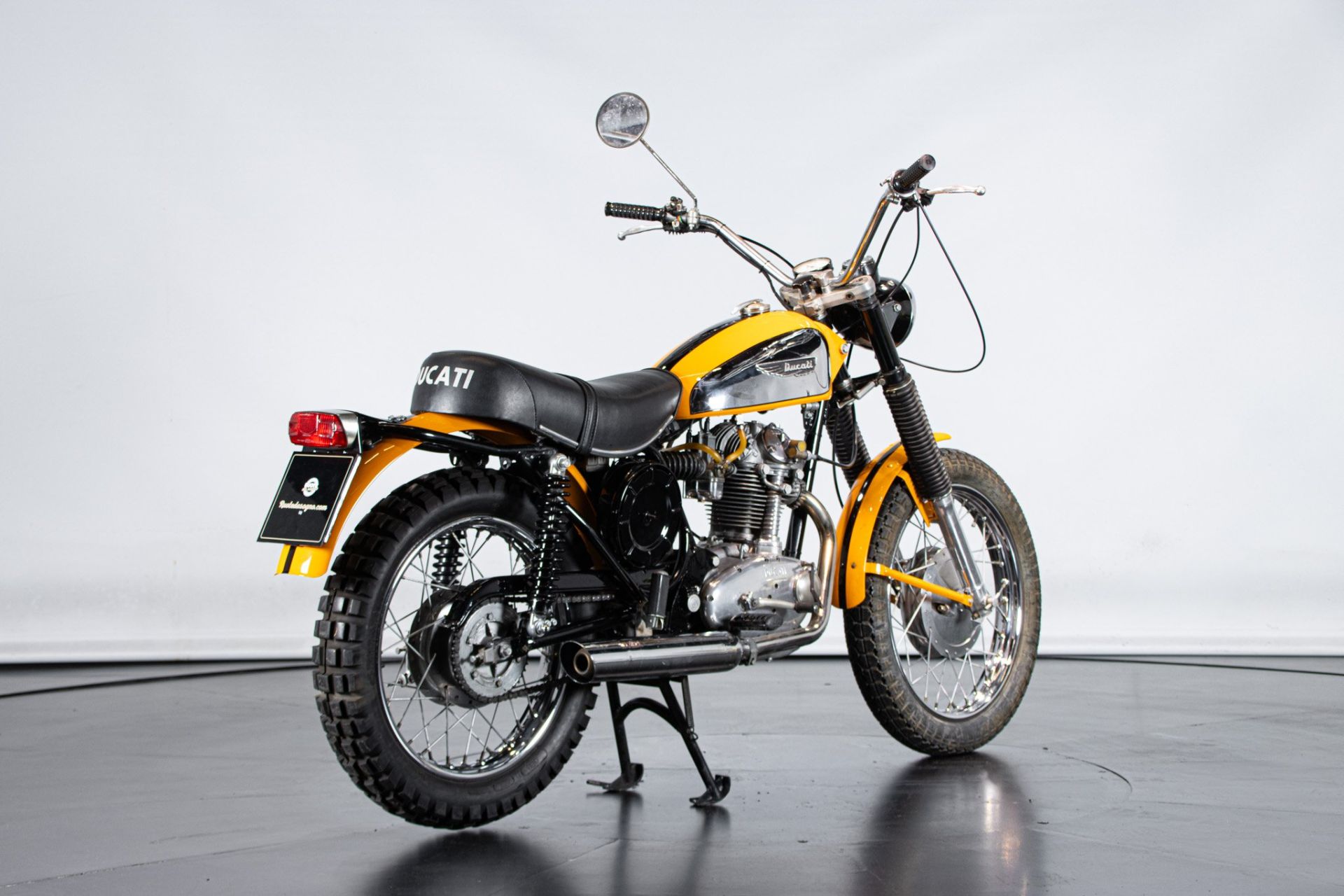 1971 DUCATI 250 SCRAMBLER