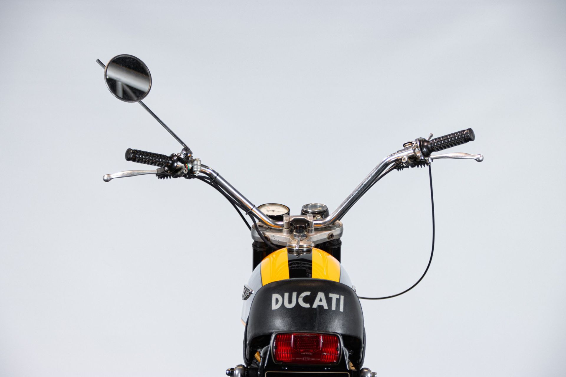 1971 DUCATI 250 SCRAMBLER