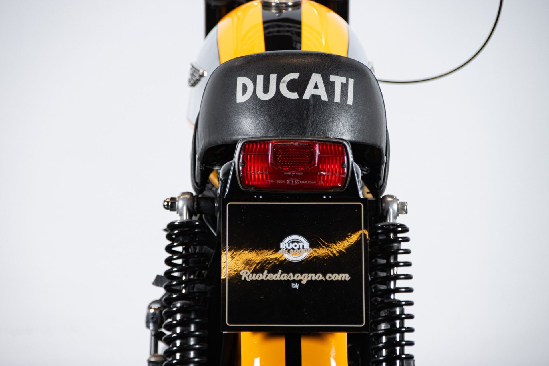 1971 DUCATI 250 SCRAMBLER
