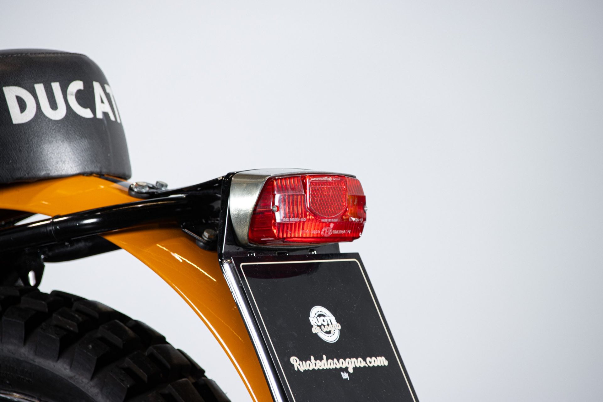 1971 DUCATI 250 SCRAMBLER