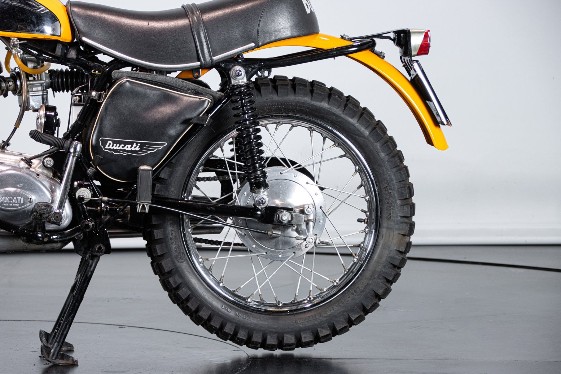 1971 DUCATI 250 SCRAMBLER