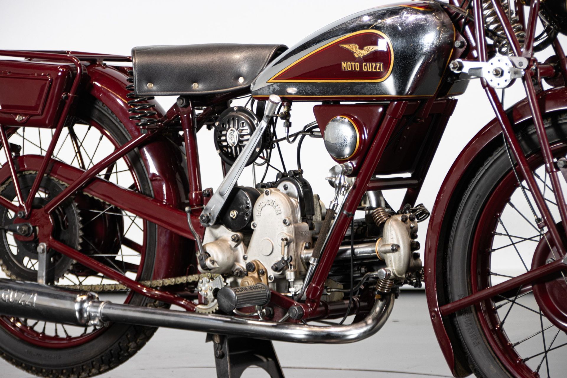 1937 MOTO GUZZI P175