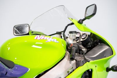 1996 KAWASAKI ZX-7R