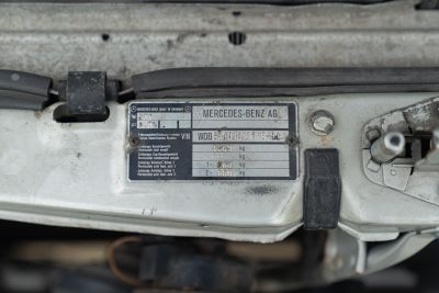 1991 MERCEDES-BENZ 190 E 1.8