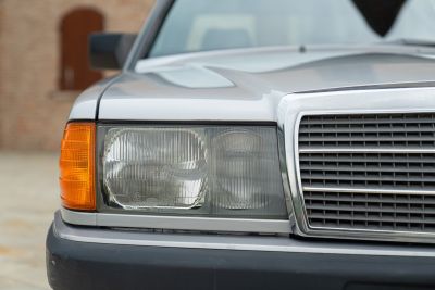 1991 MERCEDES-BENZ 190 E 1.8