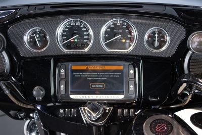 2015 HARLEY DAVIDSON STREET GLIDE CVO