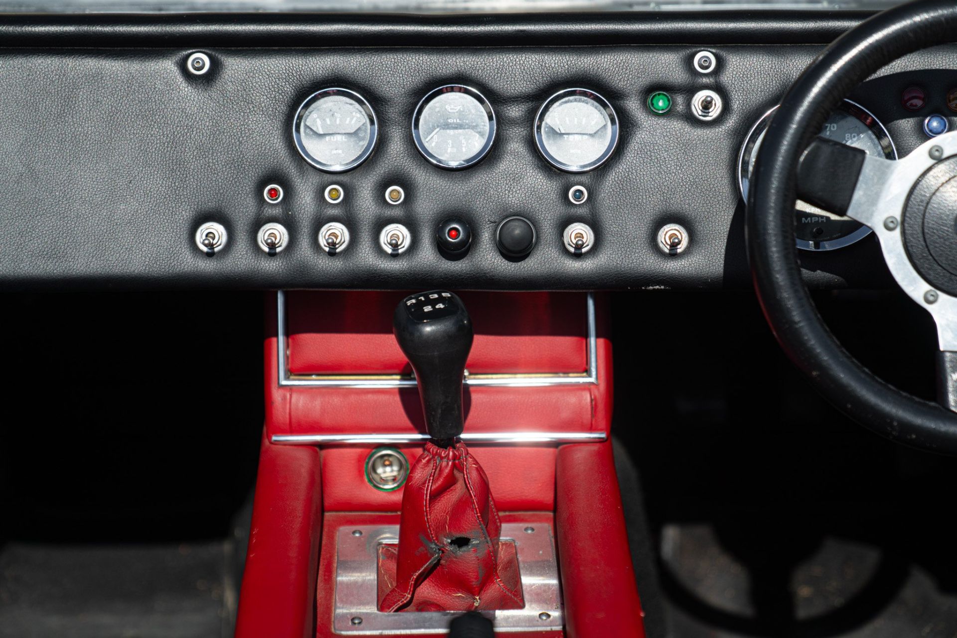 1979 ROBIN HOOD ENGINEERING S7
