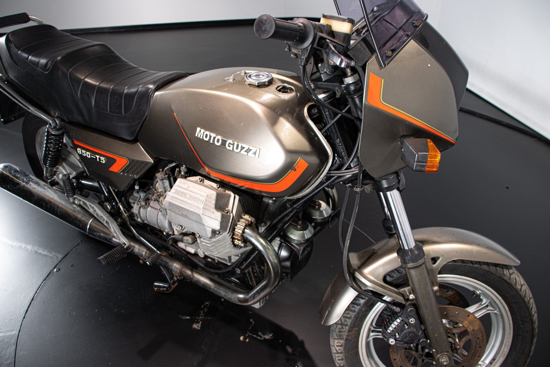 1984 MOTO GUZZI T5