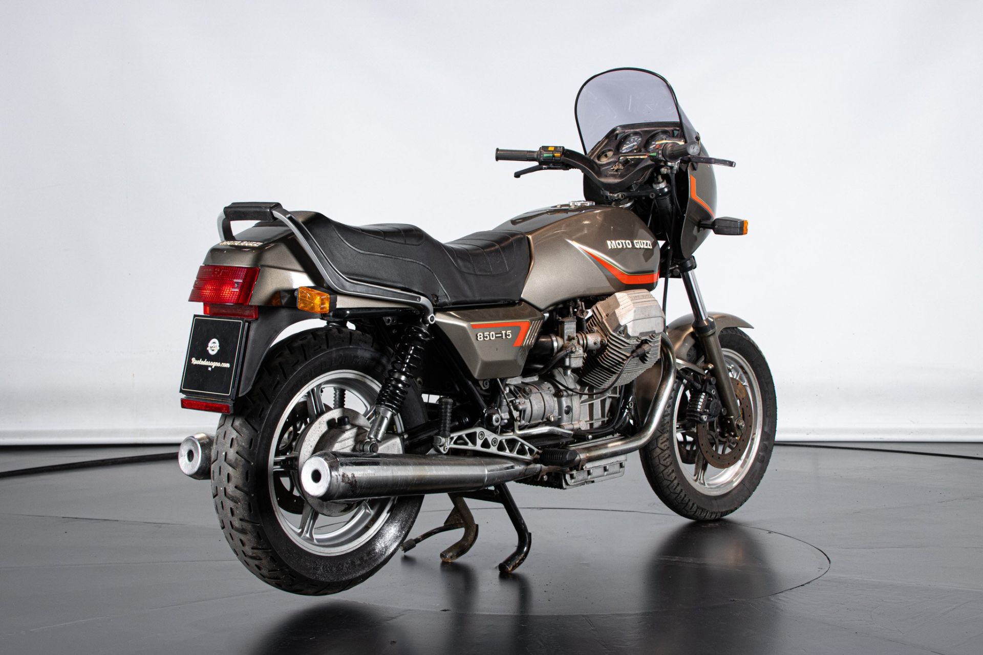 1984 MOTO GUZZI T5