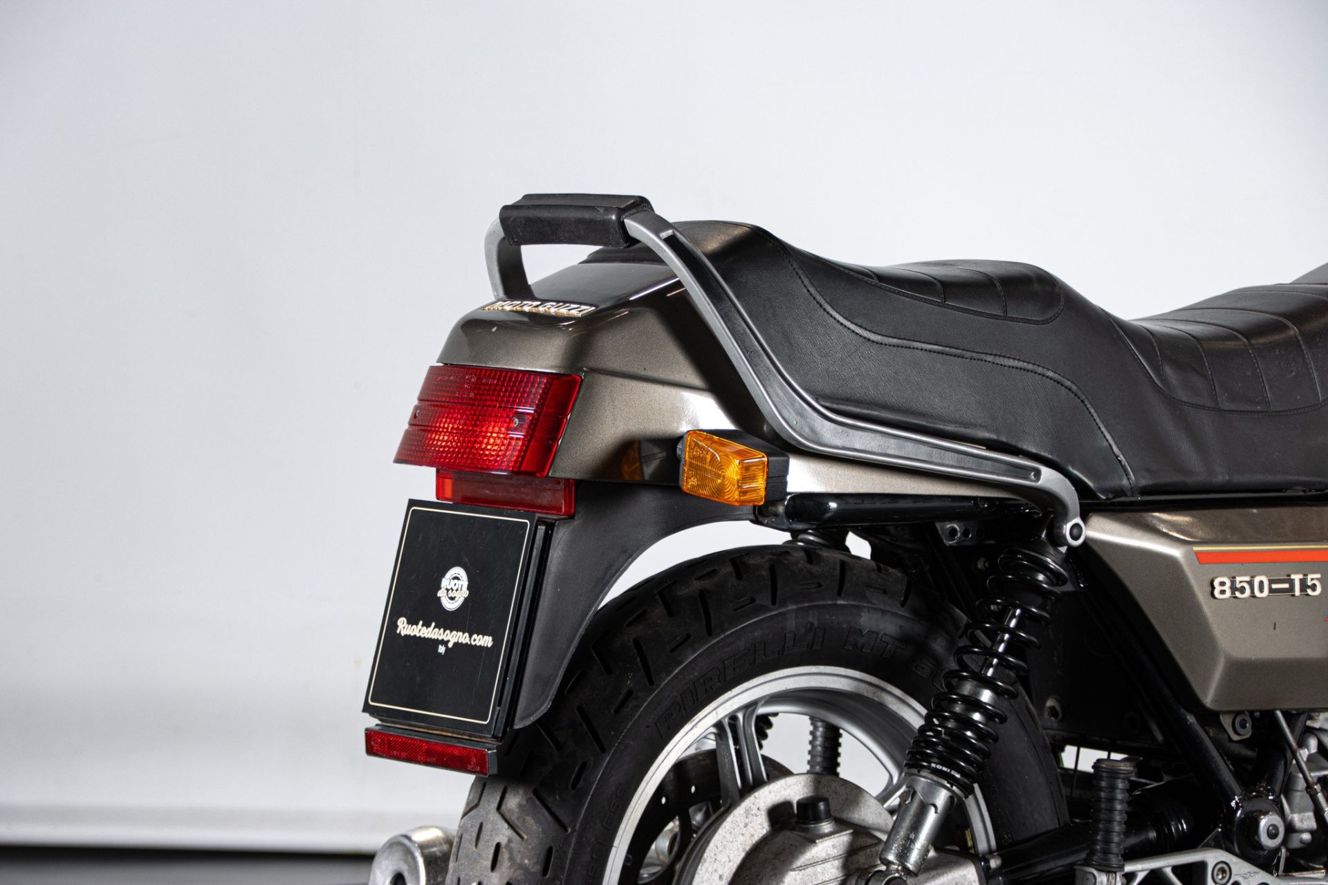 1984 MOTO GUZZI T5