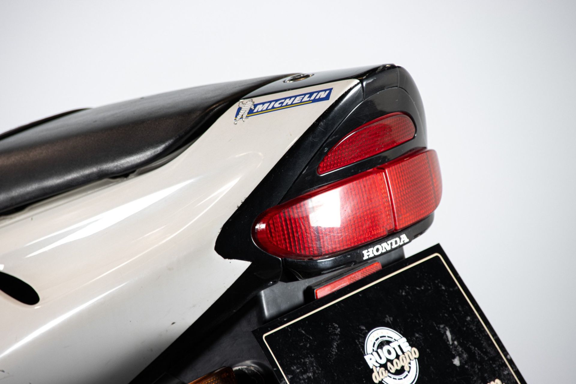 1999 HONDA CBR 900