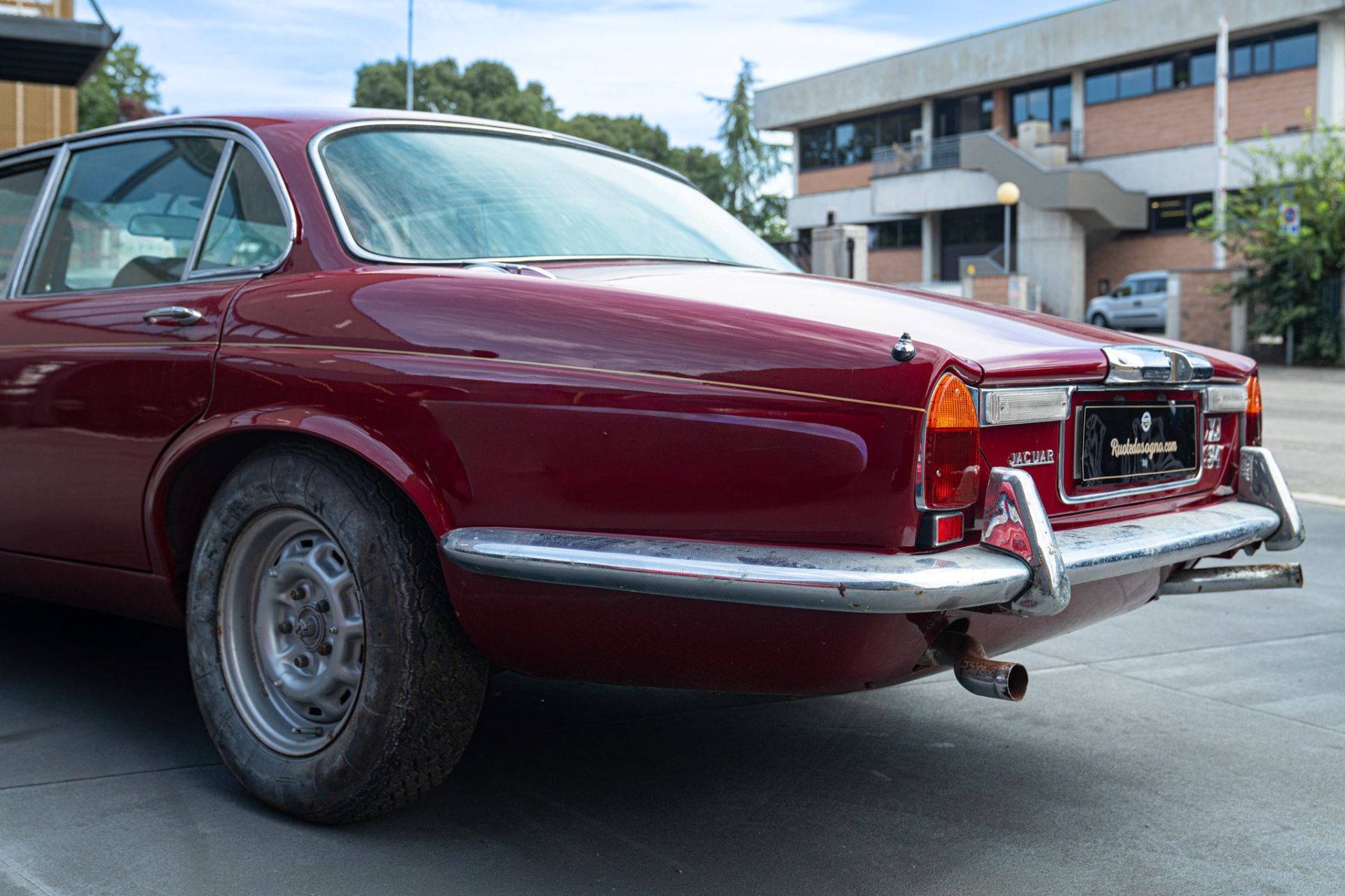 1976 JAGUAR XJ6 3.6