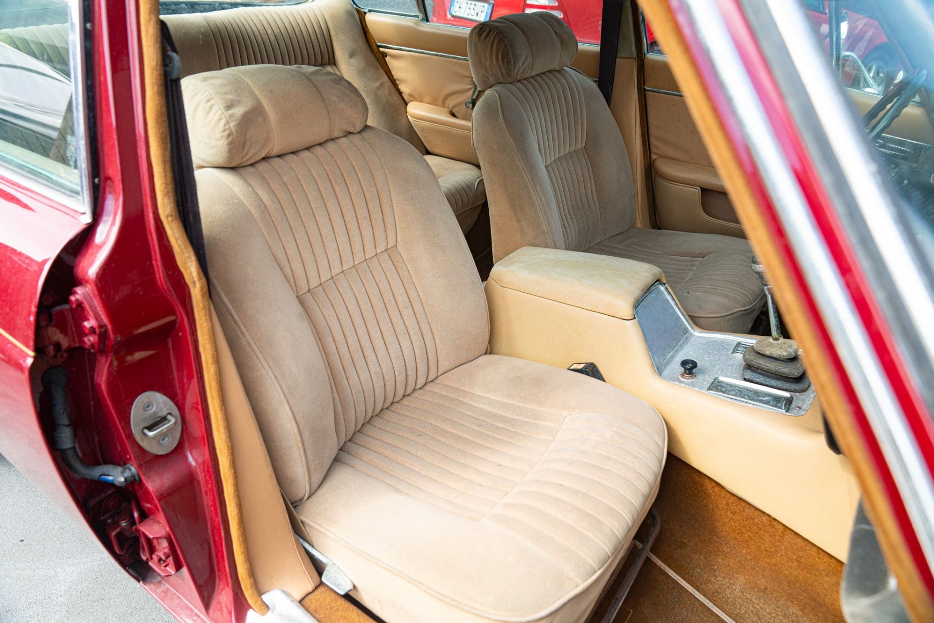 1976 JAGUAR XJ6 3.6