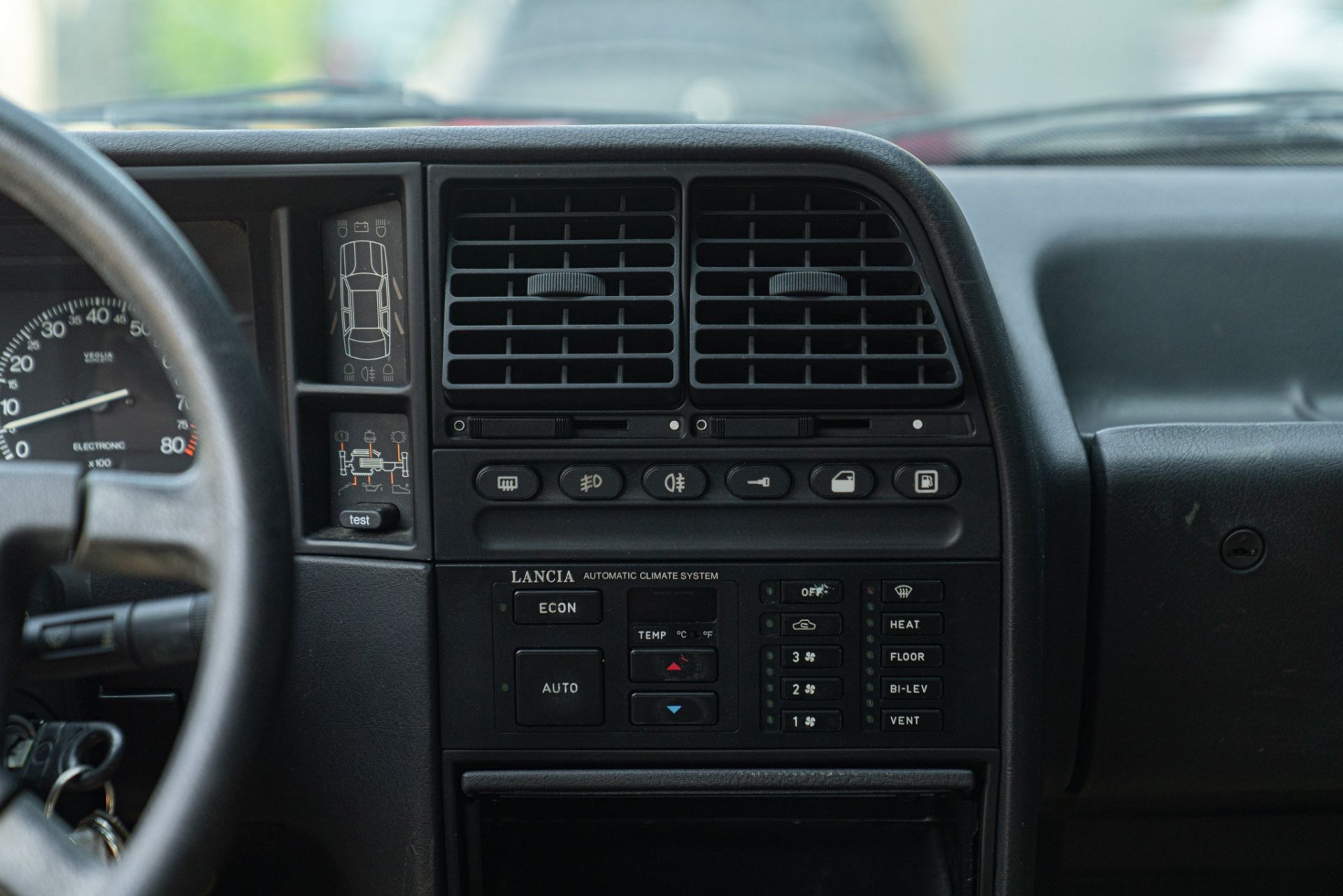 1985 LANCIA THEMA 6V