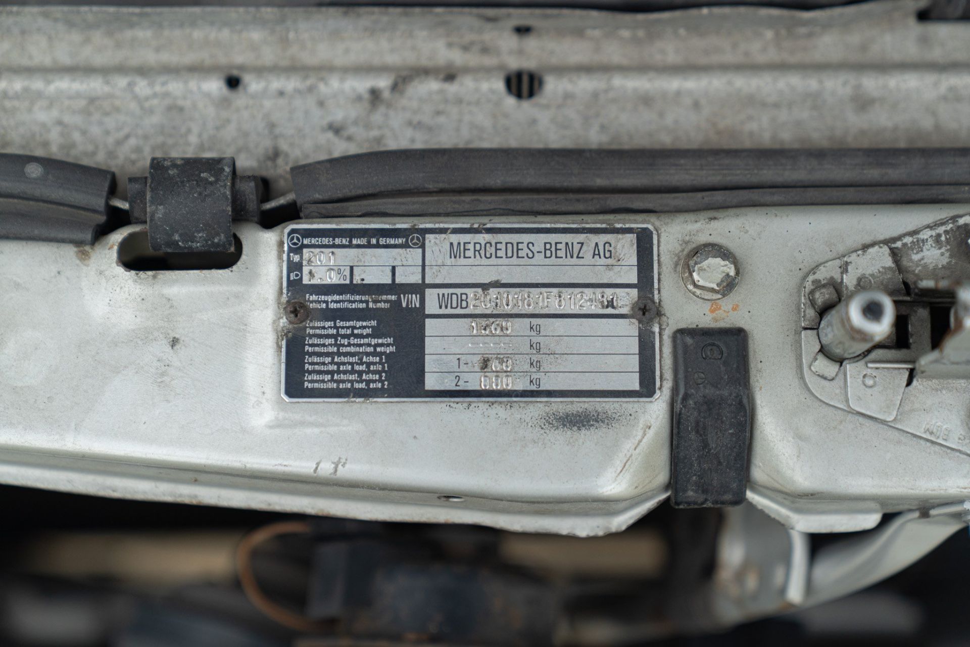 1991 MERCEDES-BENZ 190 E 1.8