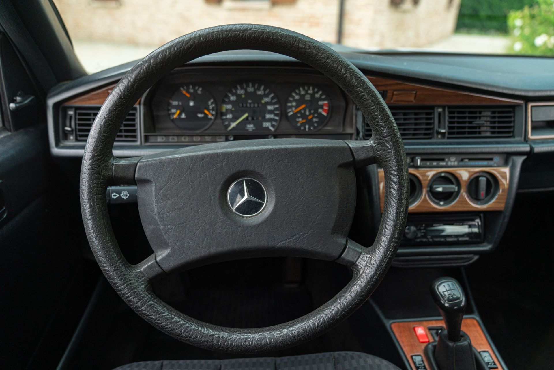 1991 MERCEDES-BENZ 190 E 1.8