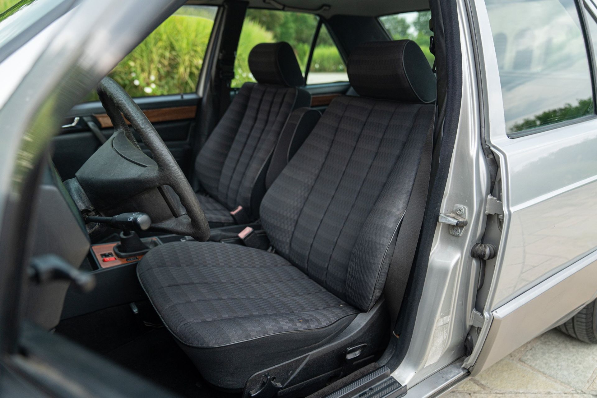 1991 MERCEDES-BENZ 190 E 1.8