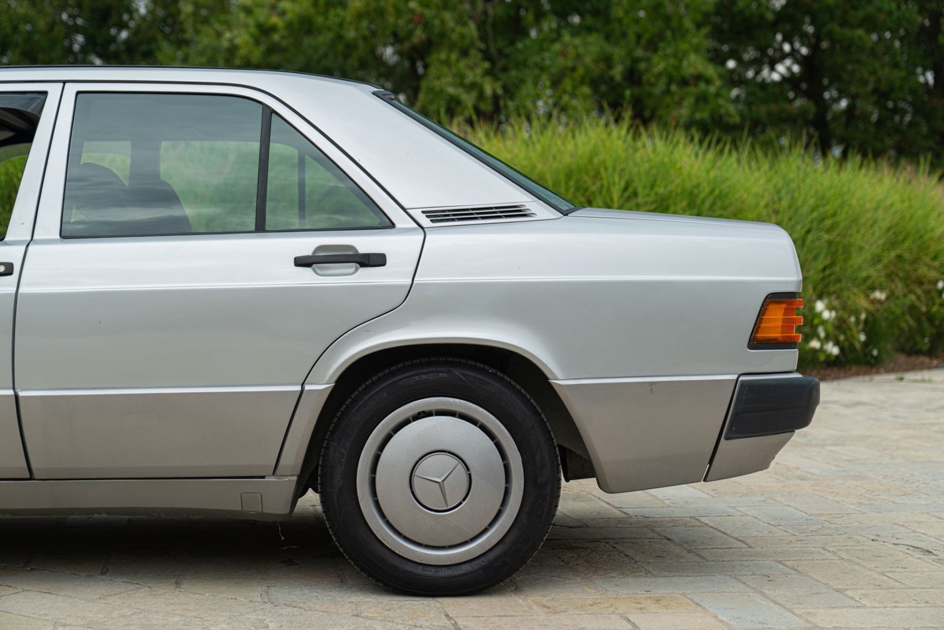 1991 MERCEDES-BENZ 190 E 1.8