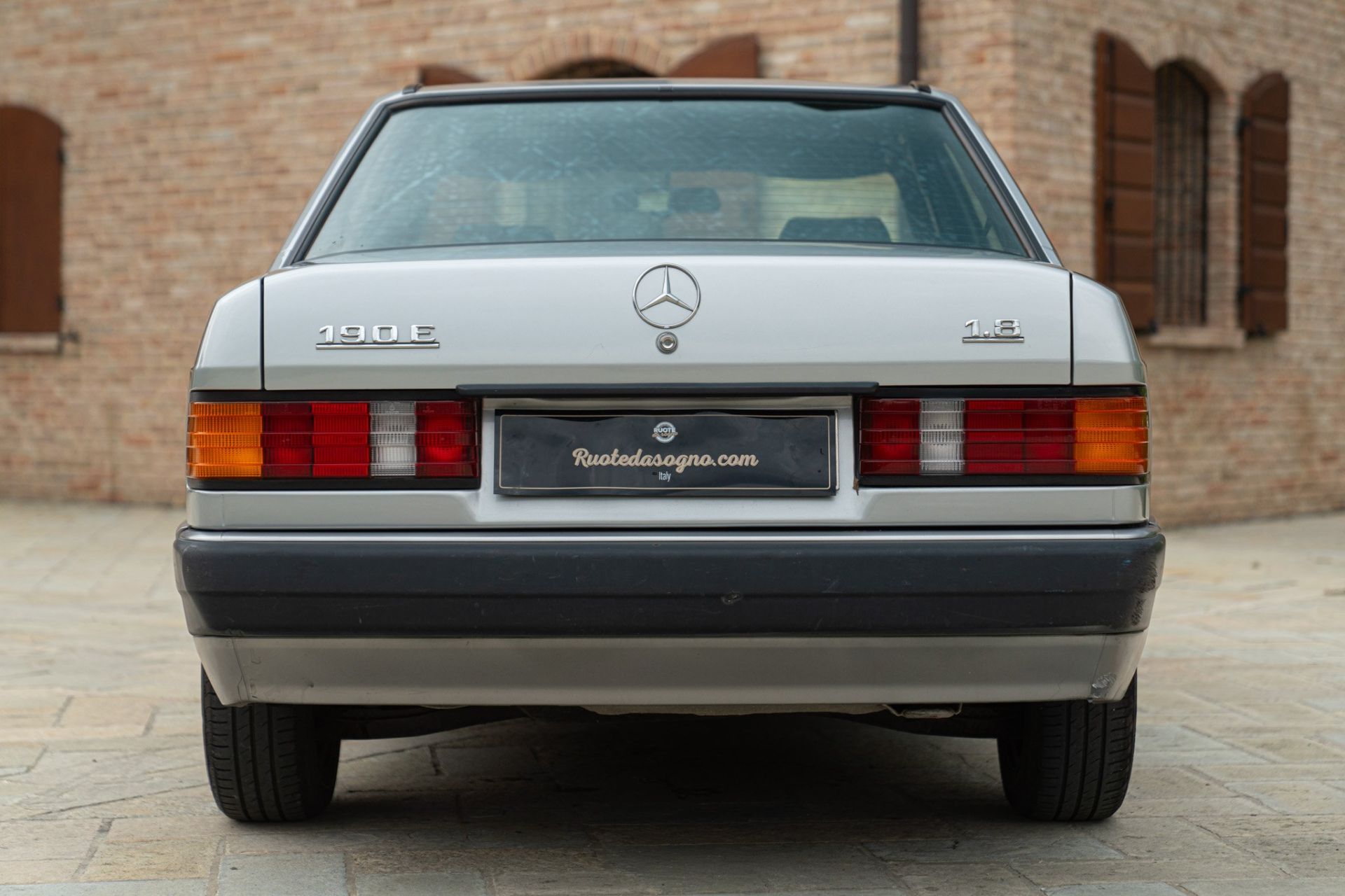 1991 MERCEDES-BENZ 190 E 1.8