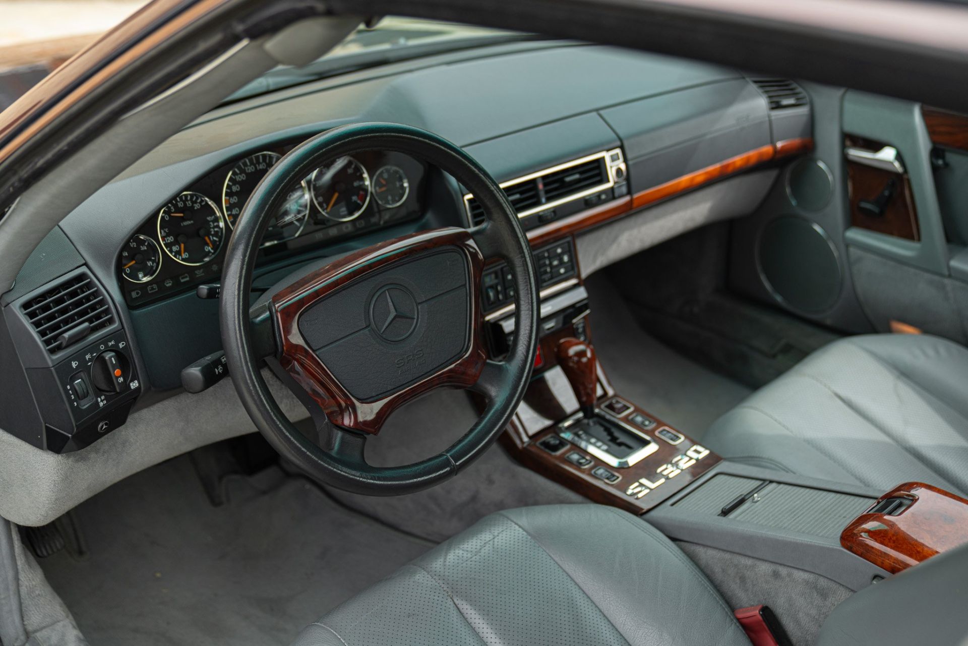 1995 Mercedes-Benz SL 320