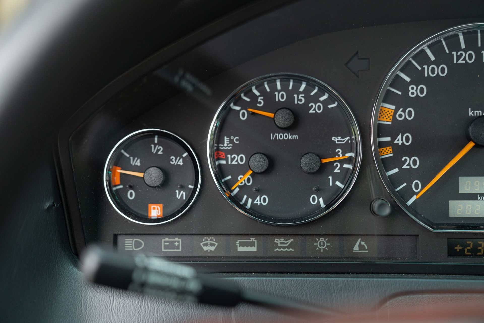 1995 Mercedes-Benz SL 320