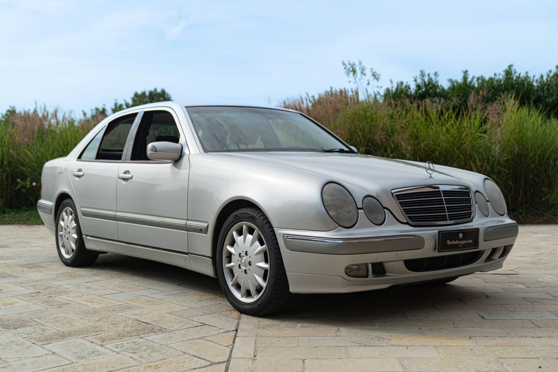 2000 MERCEDES-BENZ E430 V8
