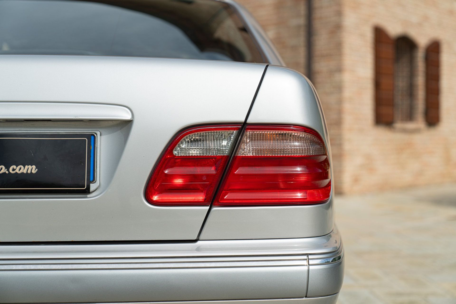 2000 MERCEDES-BENZ E430 V8