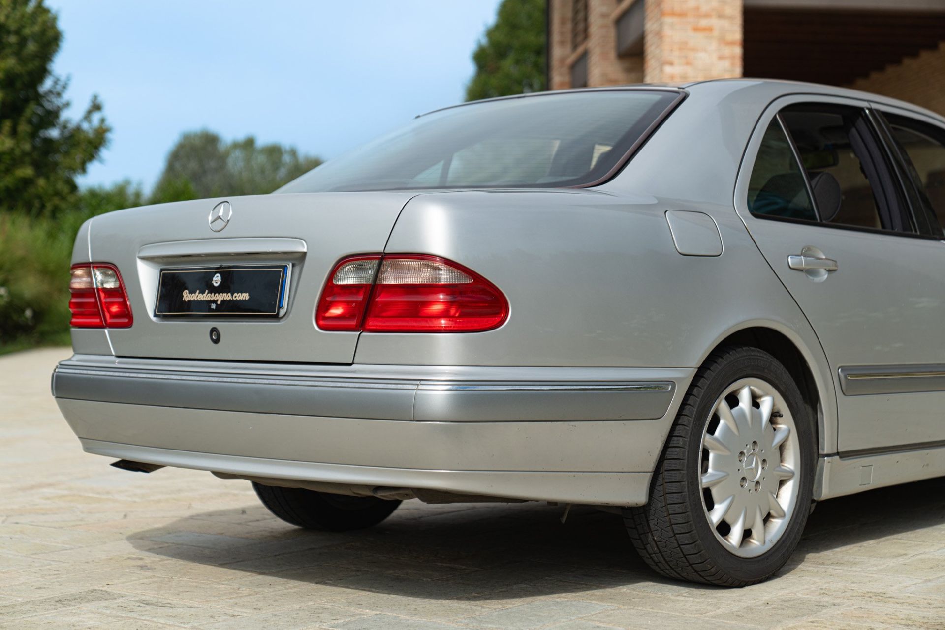 2000 MERCEDES-BENZ E430 V8