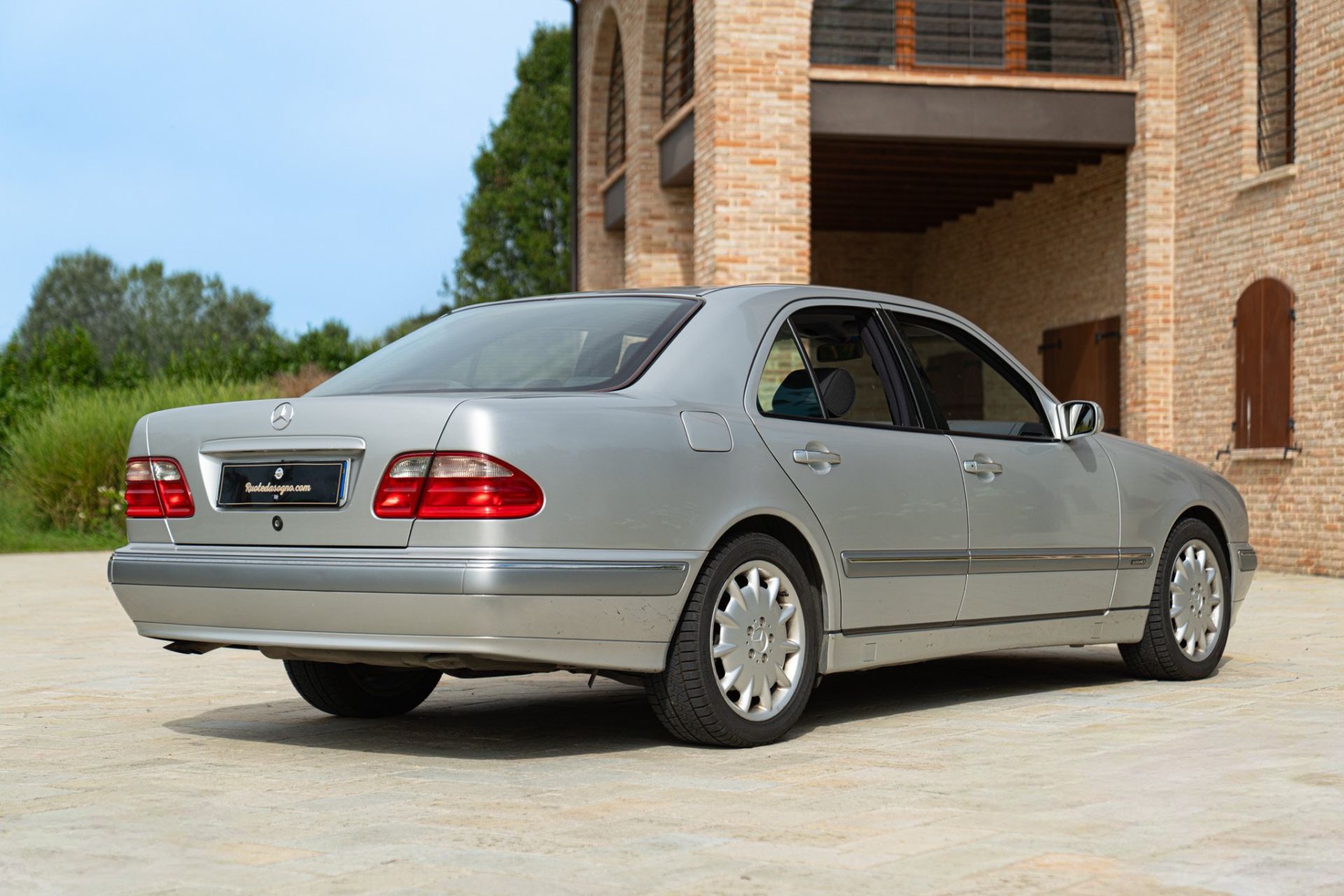 2000 MERCEDES-BENZ E430 V8