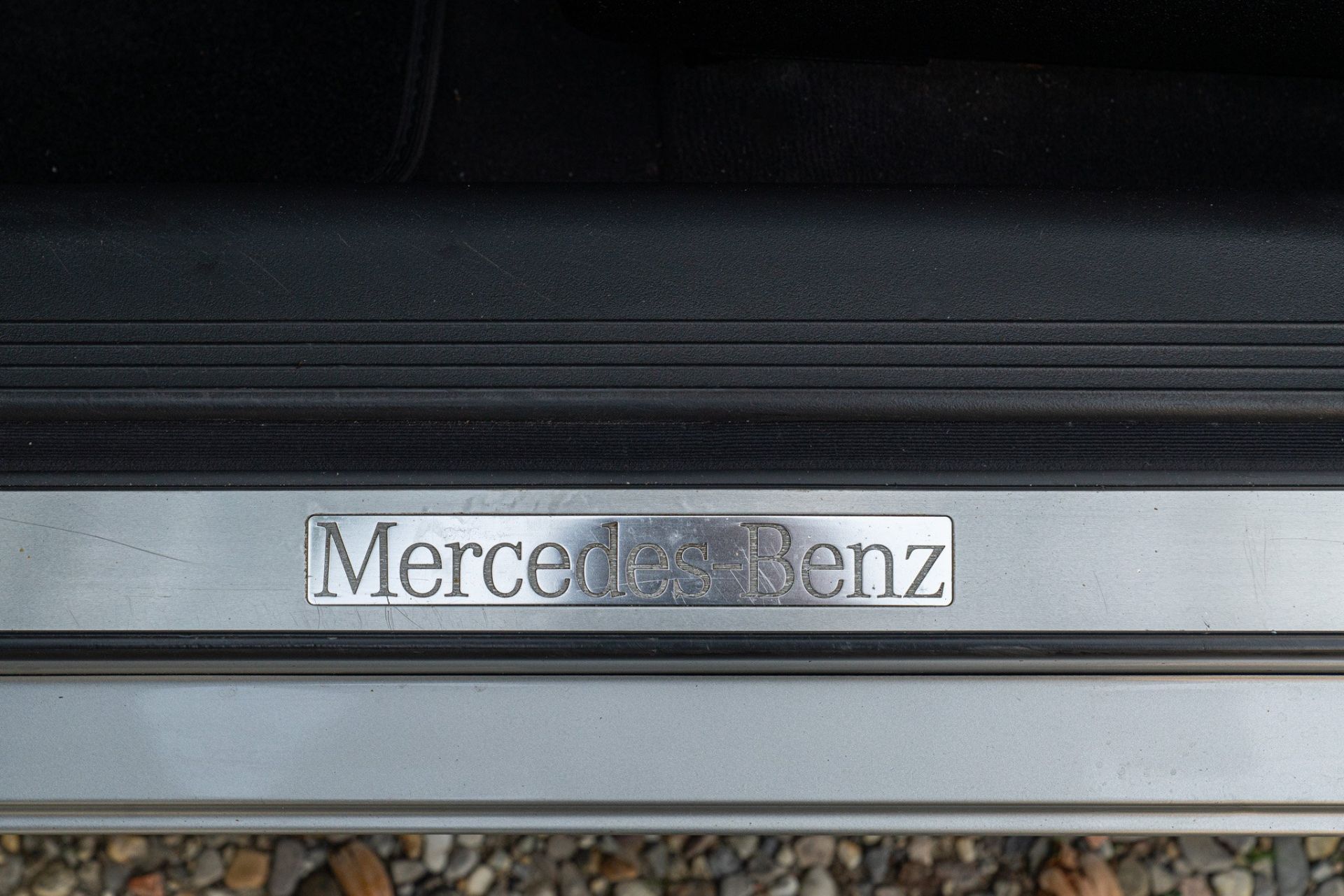 2000 MERCEDES-BENZ E430 V8