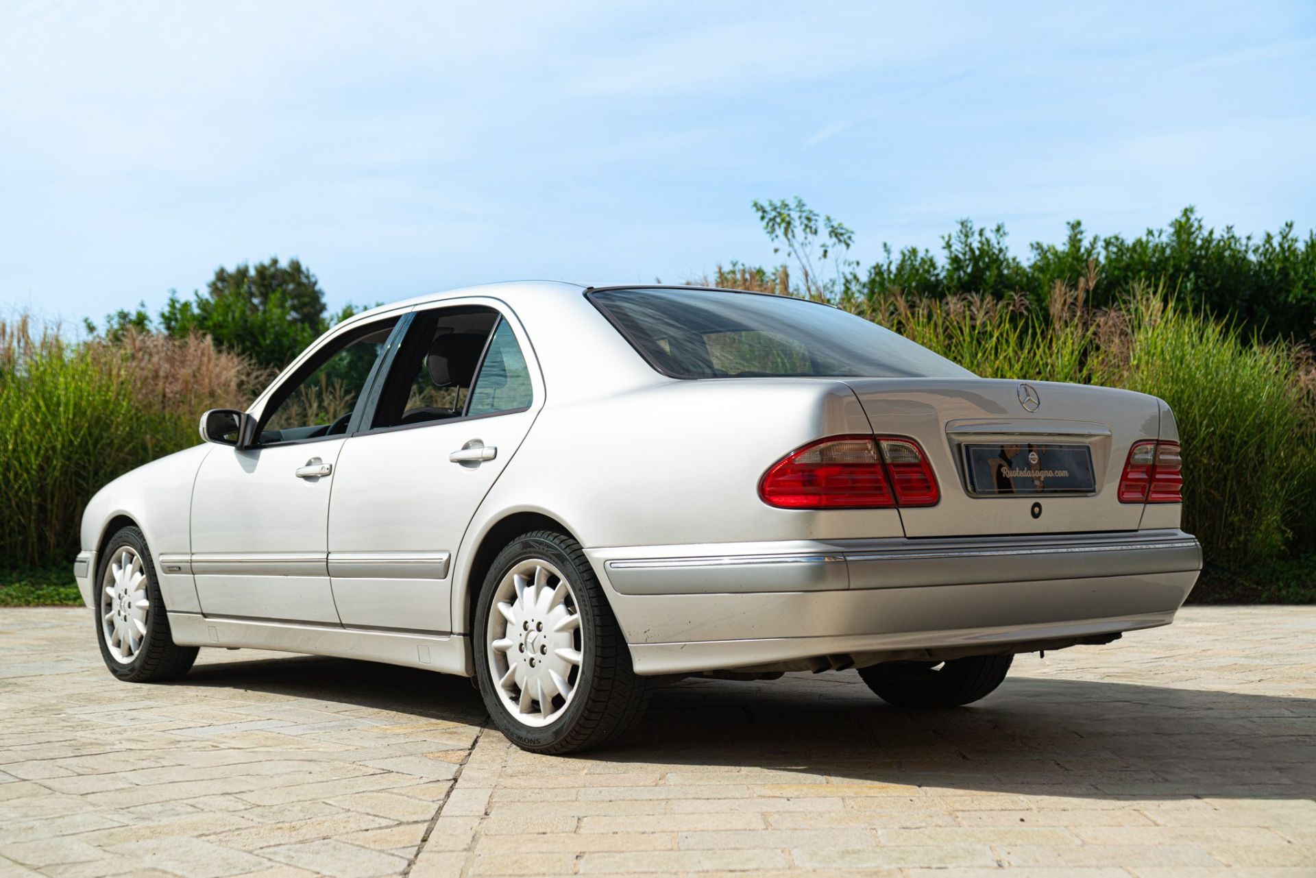 2000 MERCEDES-BENZ E430 V8