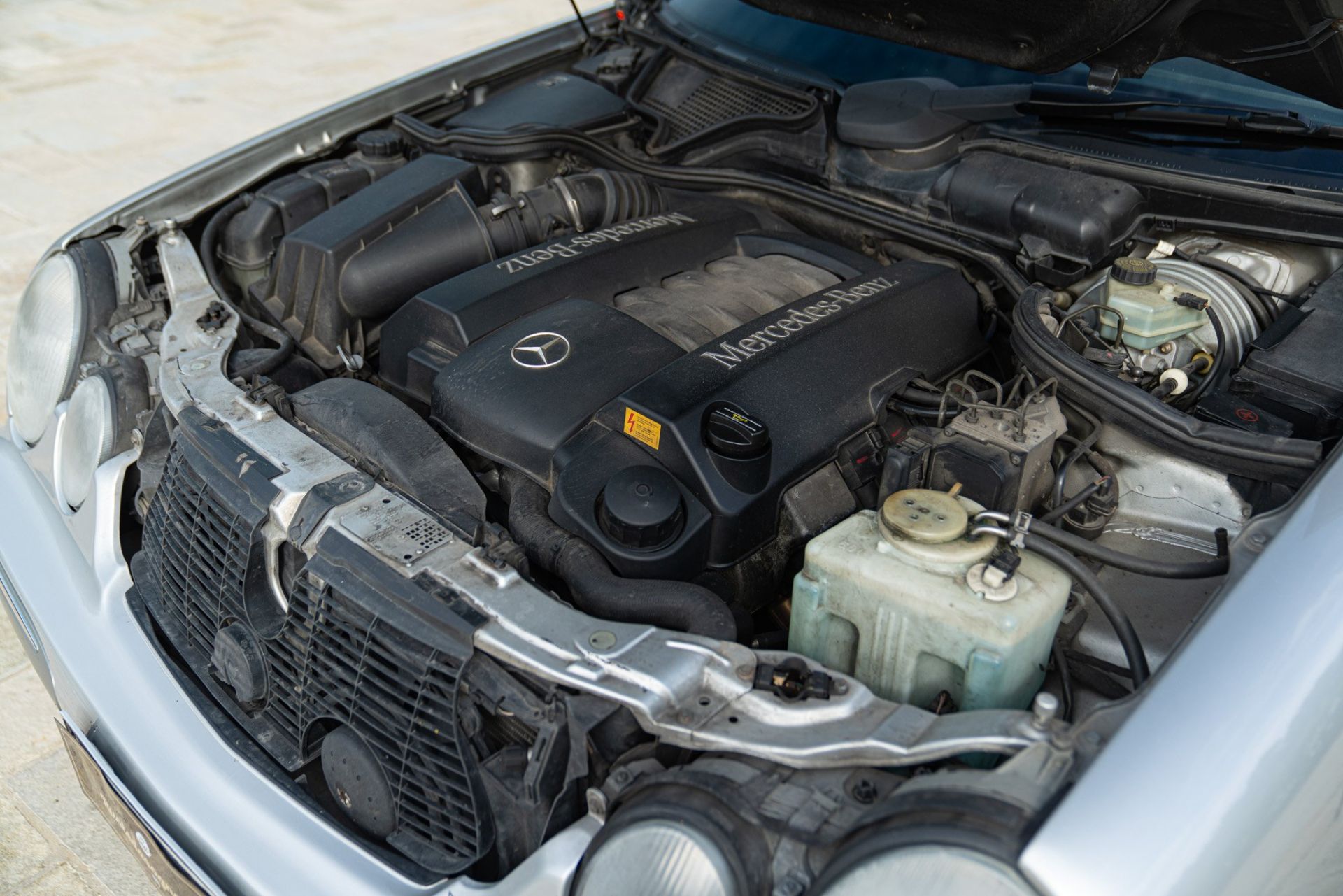 2000 MERCEDES-BENZ E430 V8