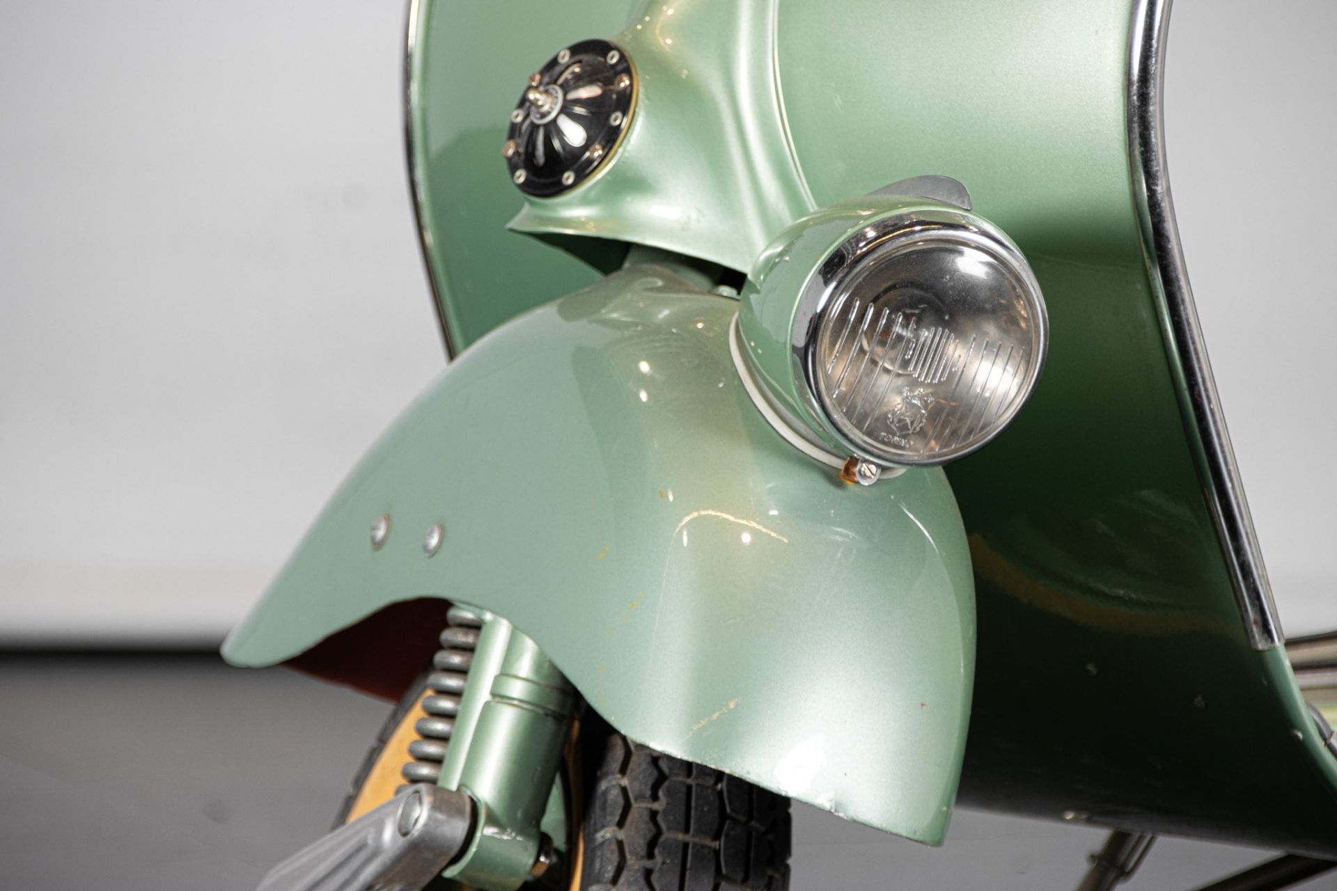 1951 PIAGGIO VESPA V31T "FARO BASSO"