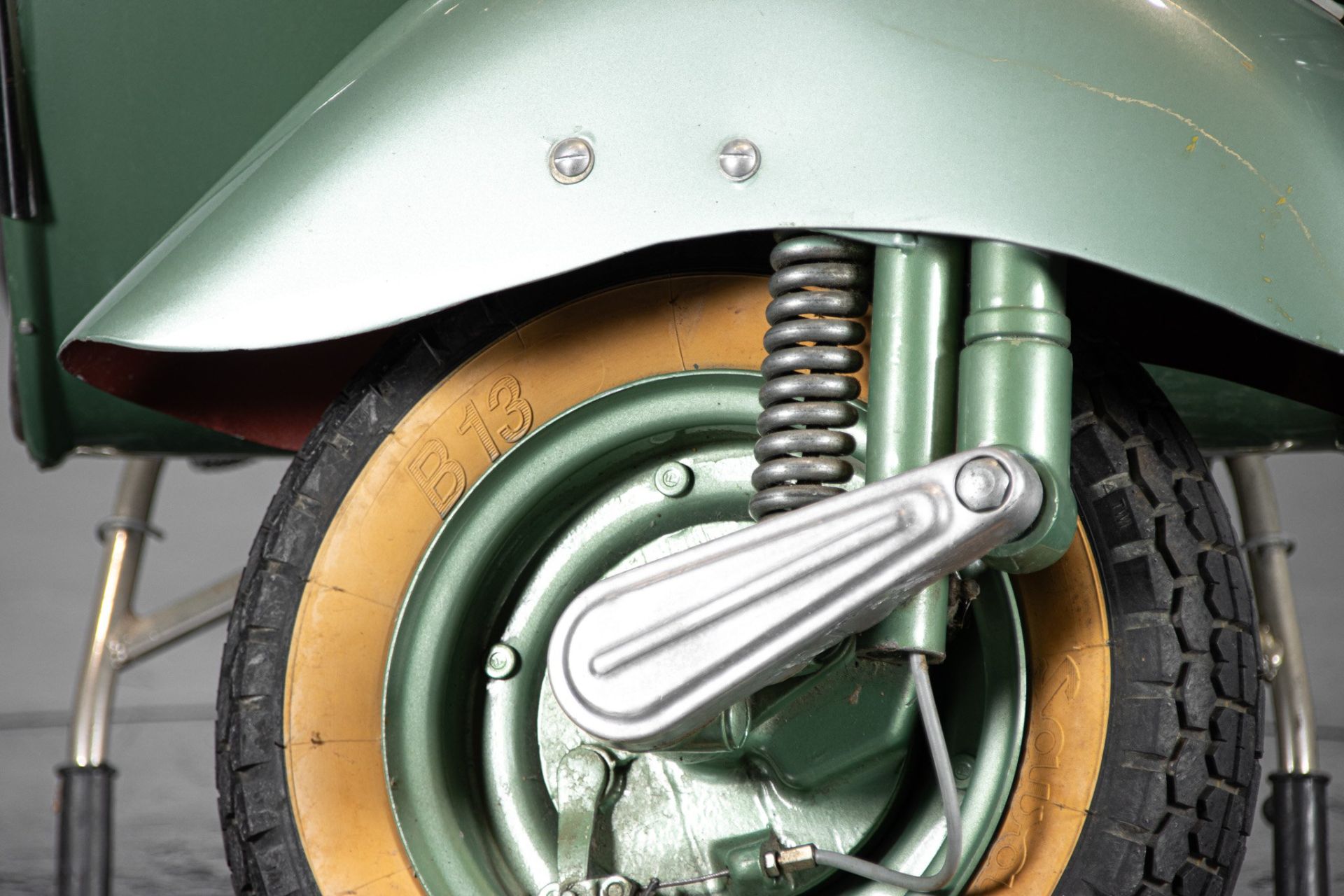 1951 PIAGGIO VESPA V31T "FARO BASSO"