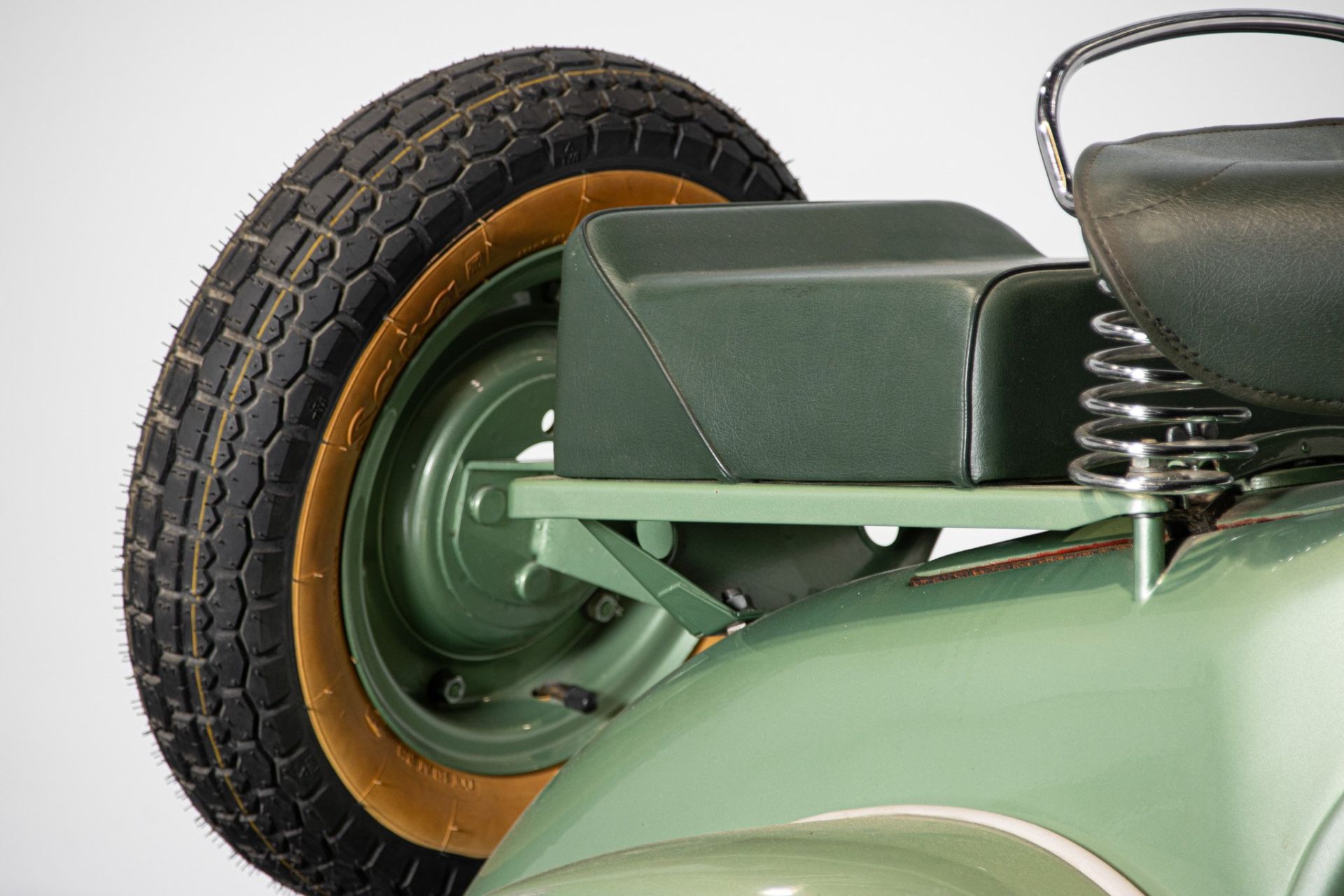 1951 PIAGGIO VESPA V31T "FARO BASSO"